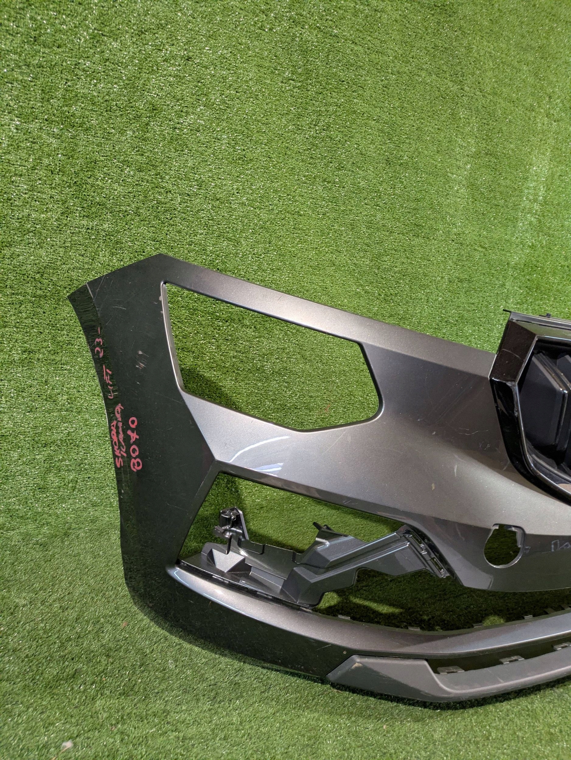 front bumper front SKODA KAMIQ LIFT 23- NR.Z8070