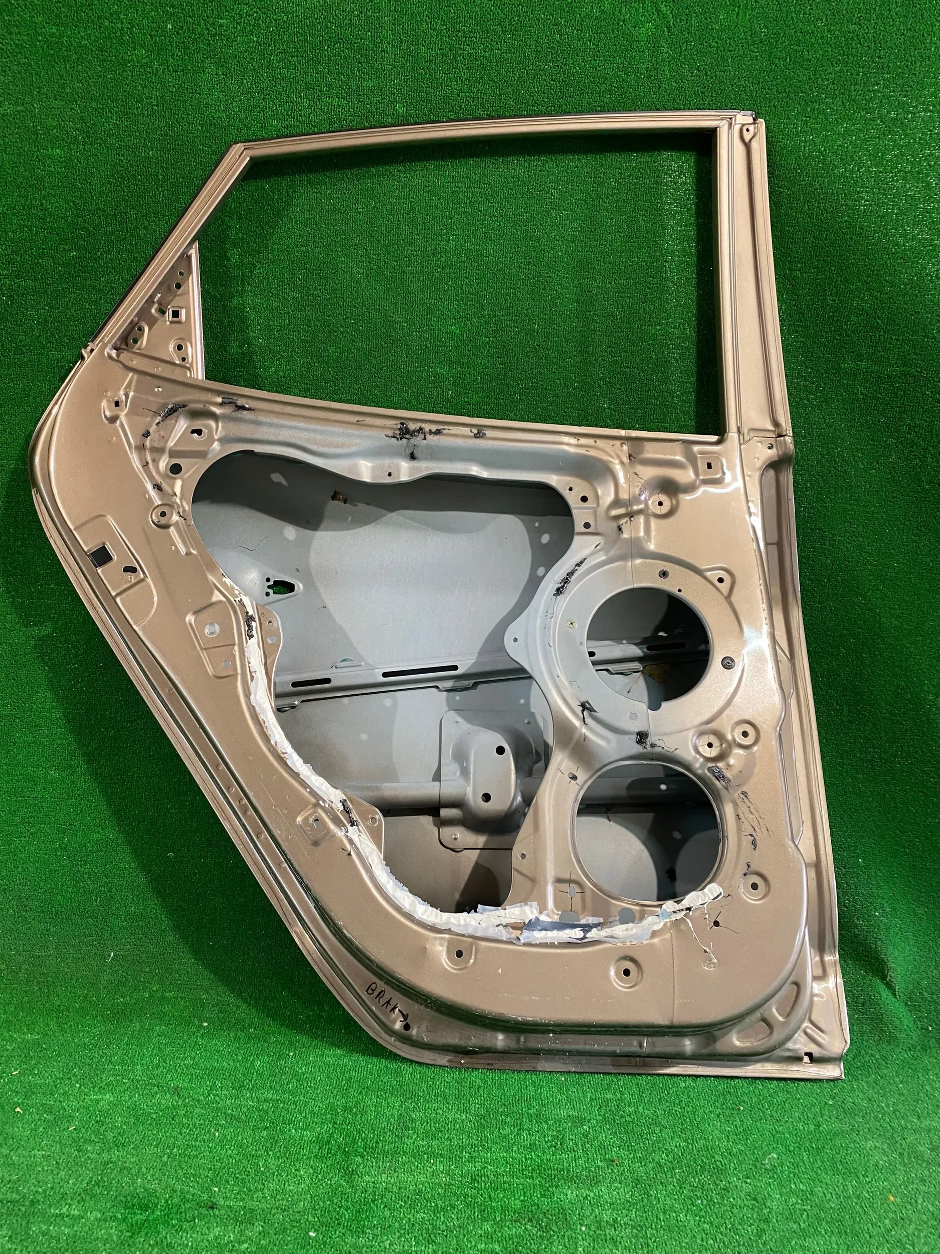 door rear. left HYUNDAI IX35