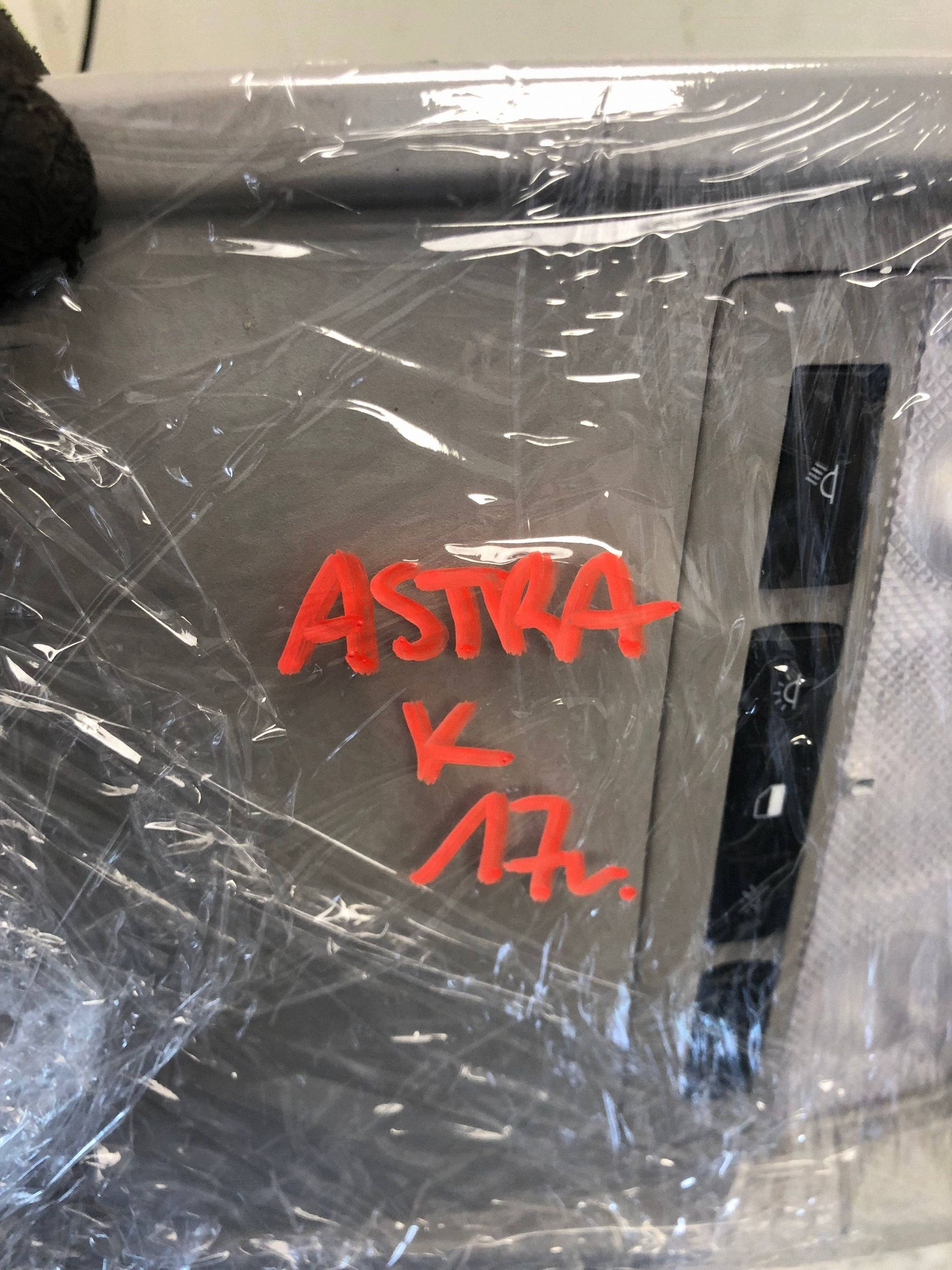 feu de toit OPEL ASTRA K 13415545 13496811