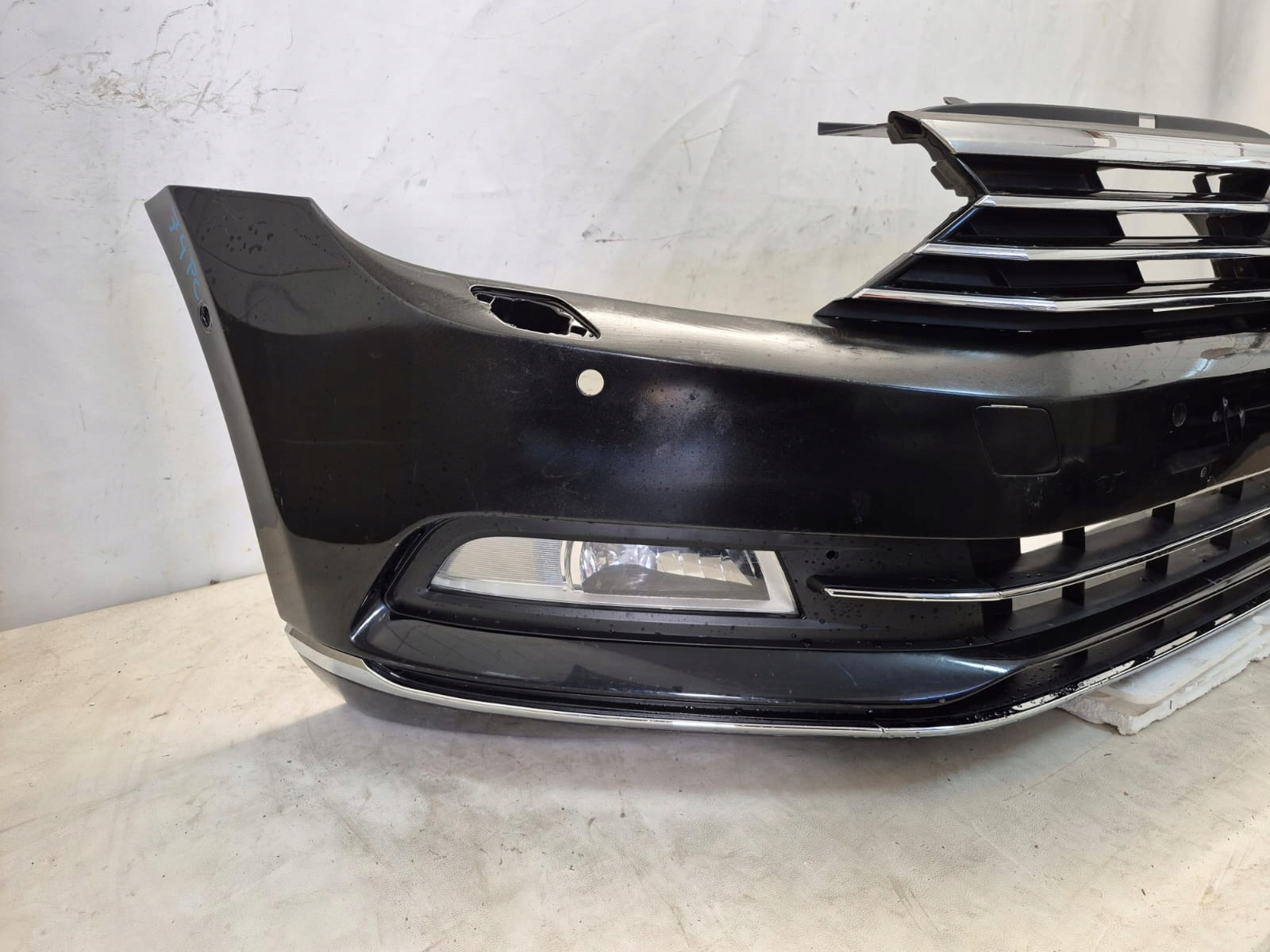 VW PASSAT B8 3G0 HIGHLINE 14- bumper front front SPR 6XPDC 3G0807221A