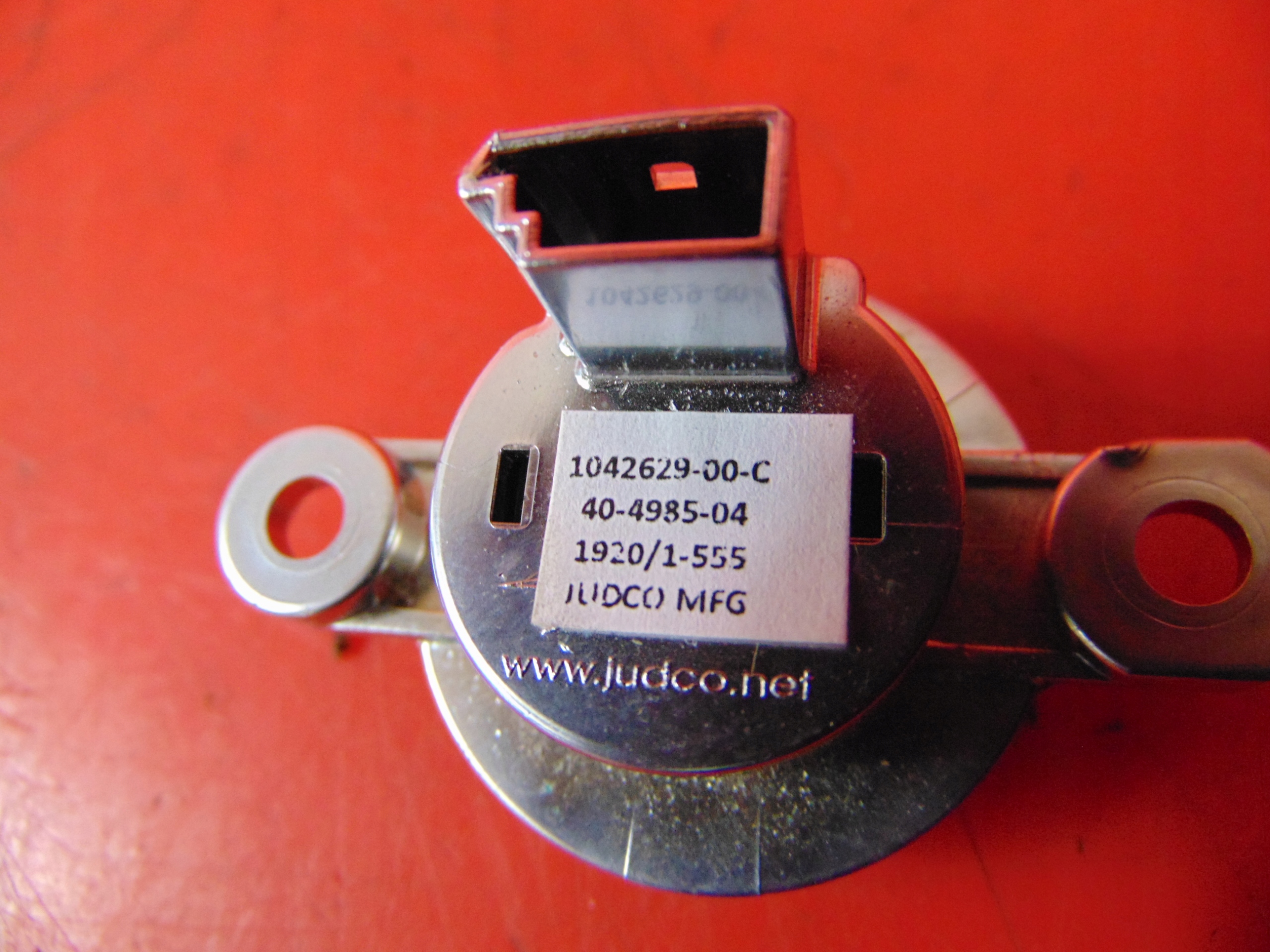 TESLA X button switch ZAMYKANIA bonnet boot rear part 1042629-00-C