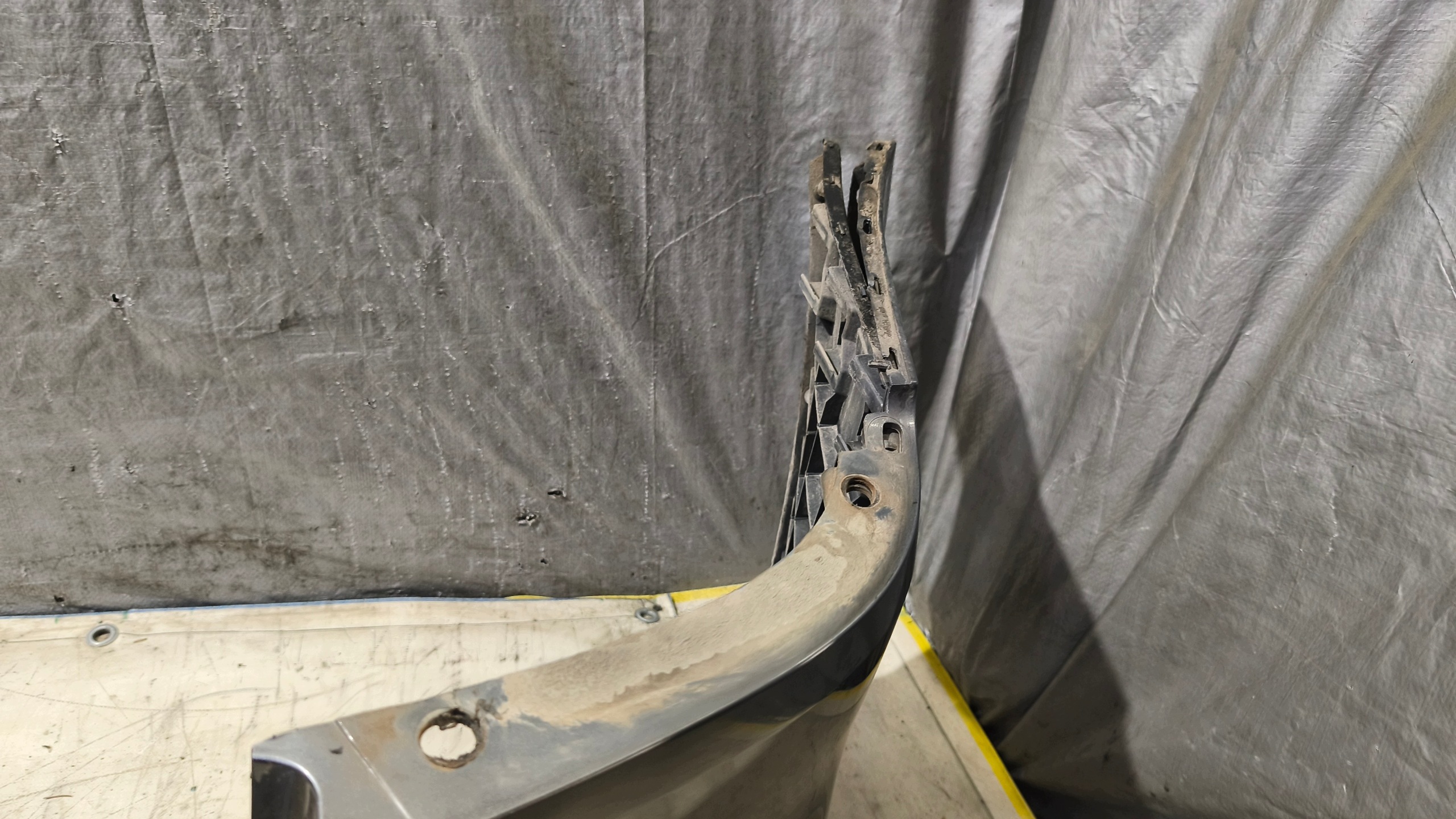 bumper rear VW TOURAN 2006r K: LDX7