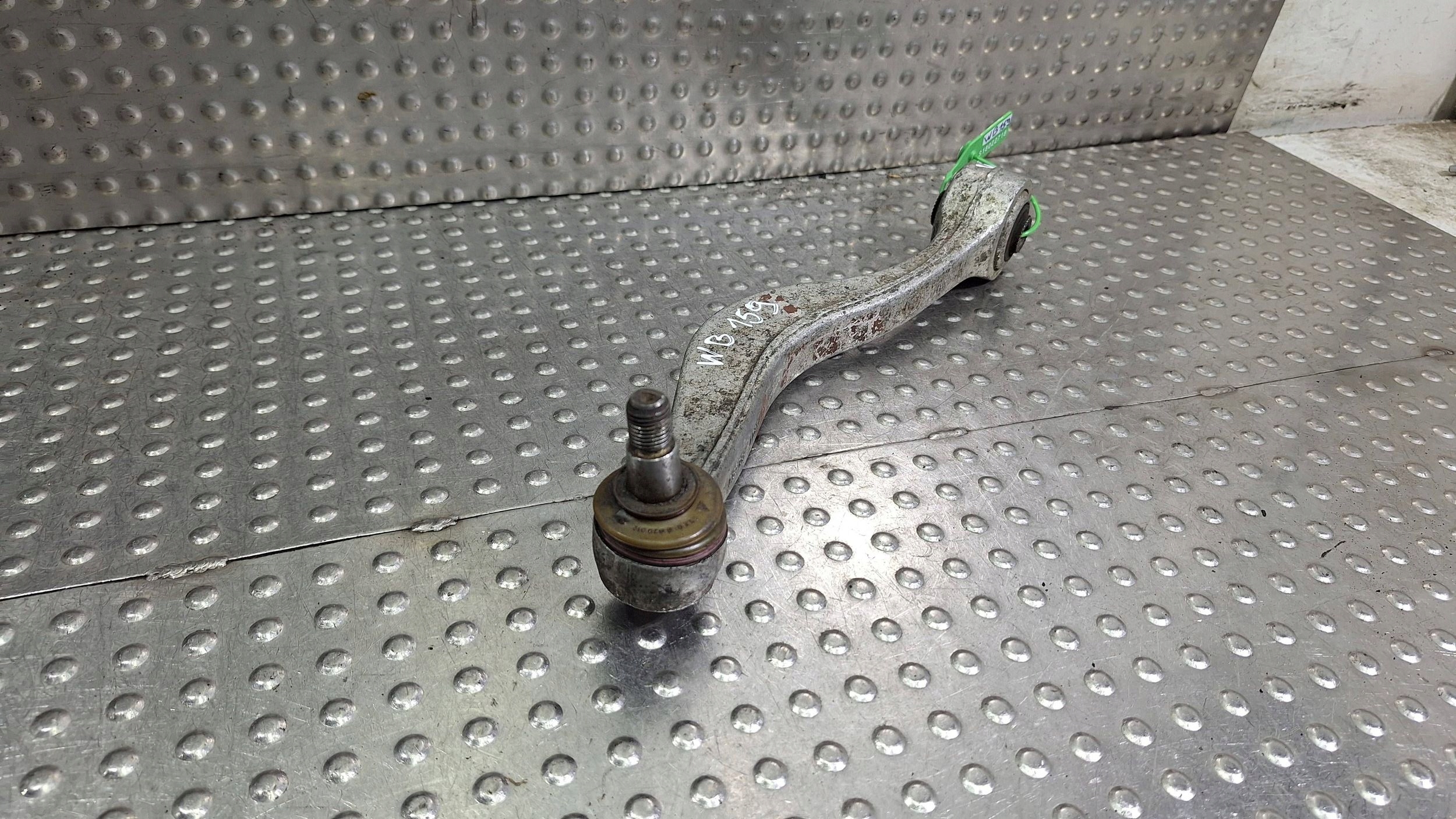 Querlenker links vorne unterer 1138477 BMW 8 E31 E32
