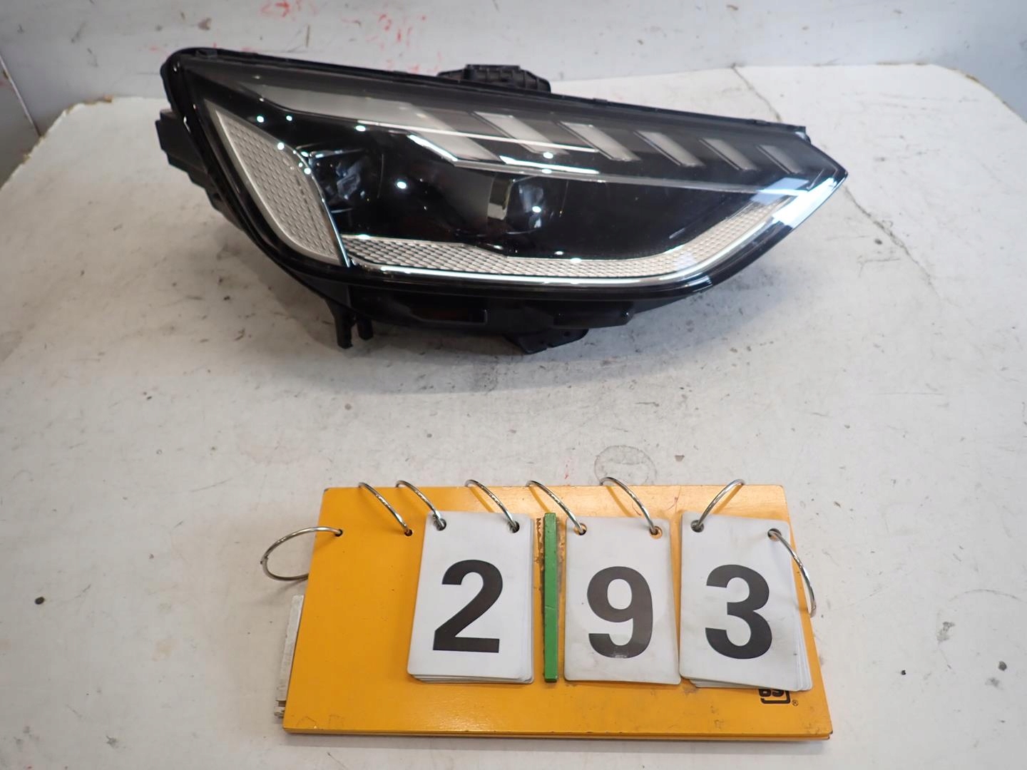 light front front right AUDI A4 B9 LIFT 2019- FULL LED MATRIX 8W0941036E