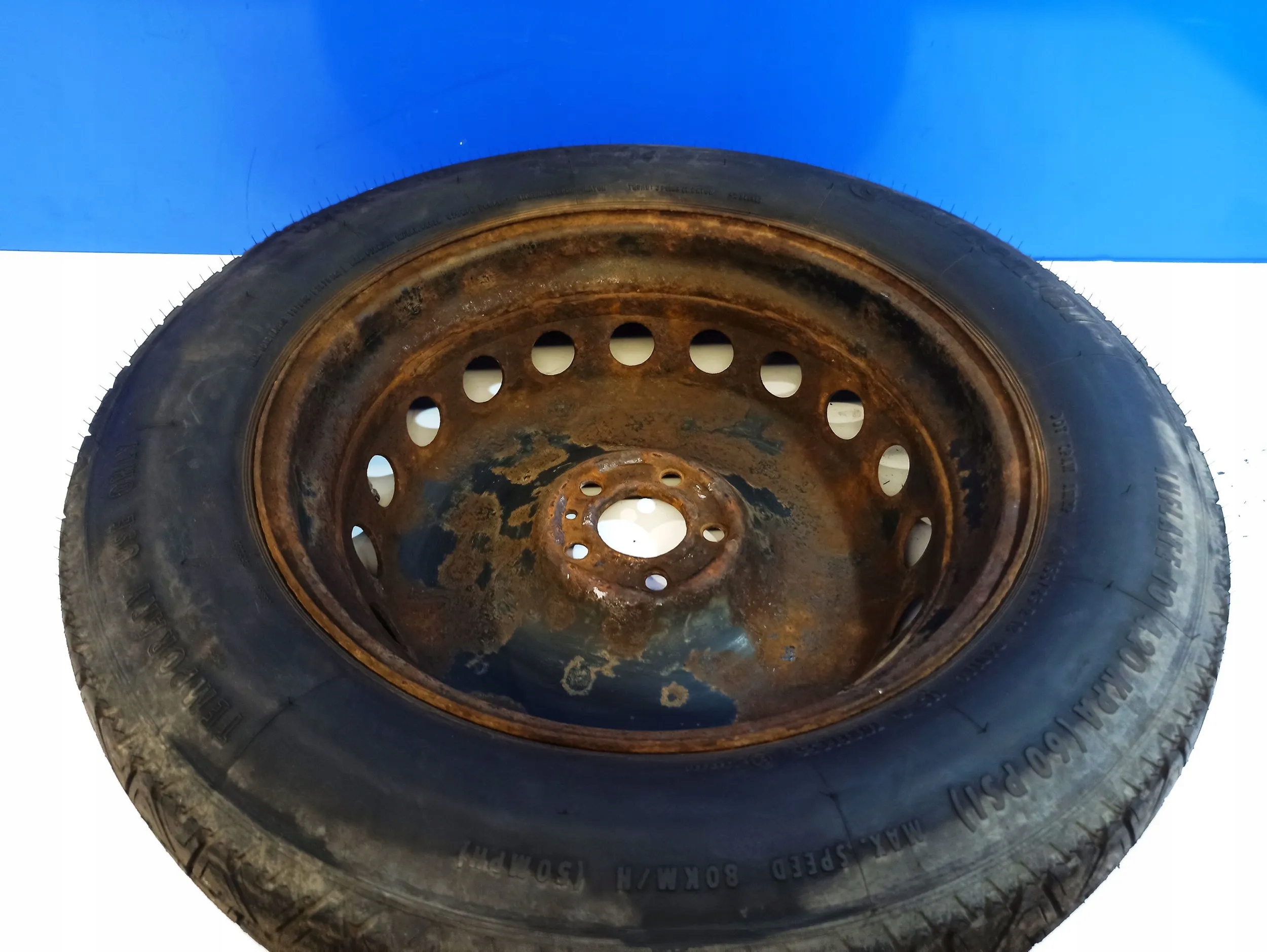 Volvo XC90 2010 Koła dojazdowe Profil opony inny