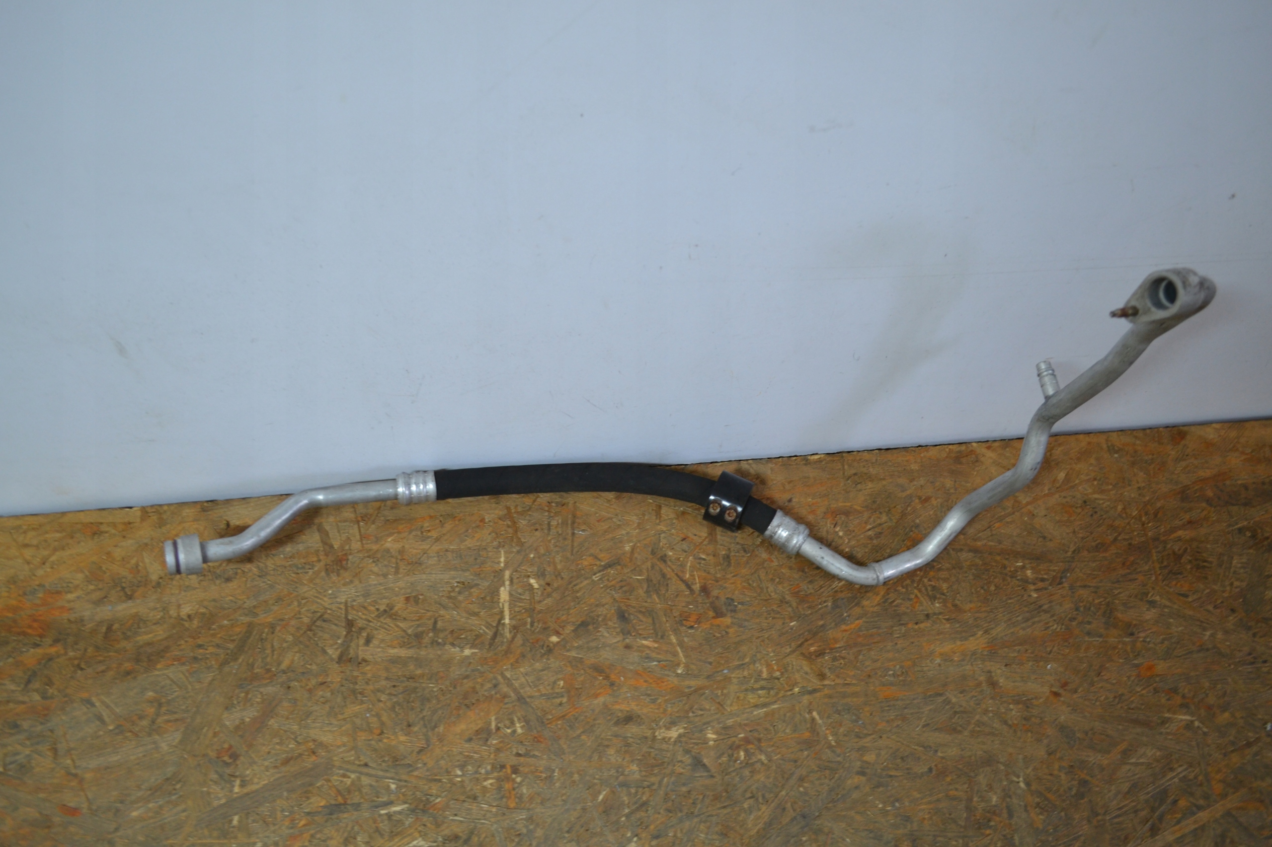 GOLF VII PRZEWOD KLIMATYZACJI 5Q0820743G