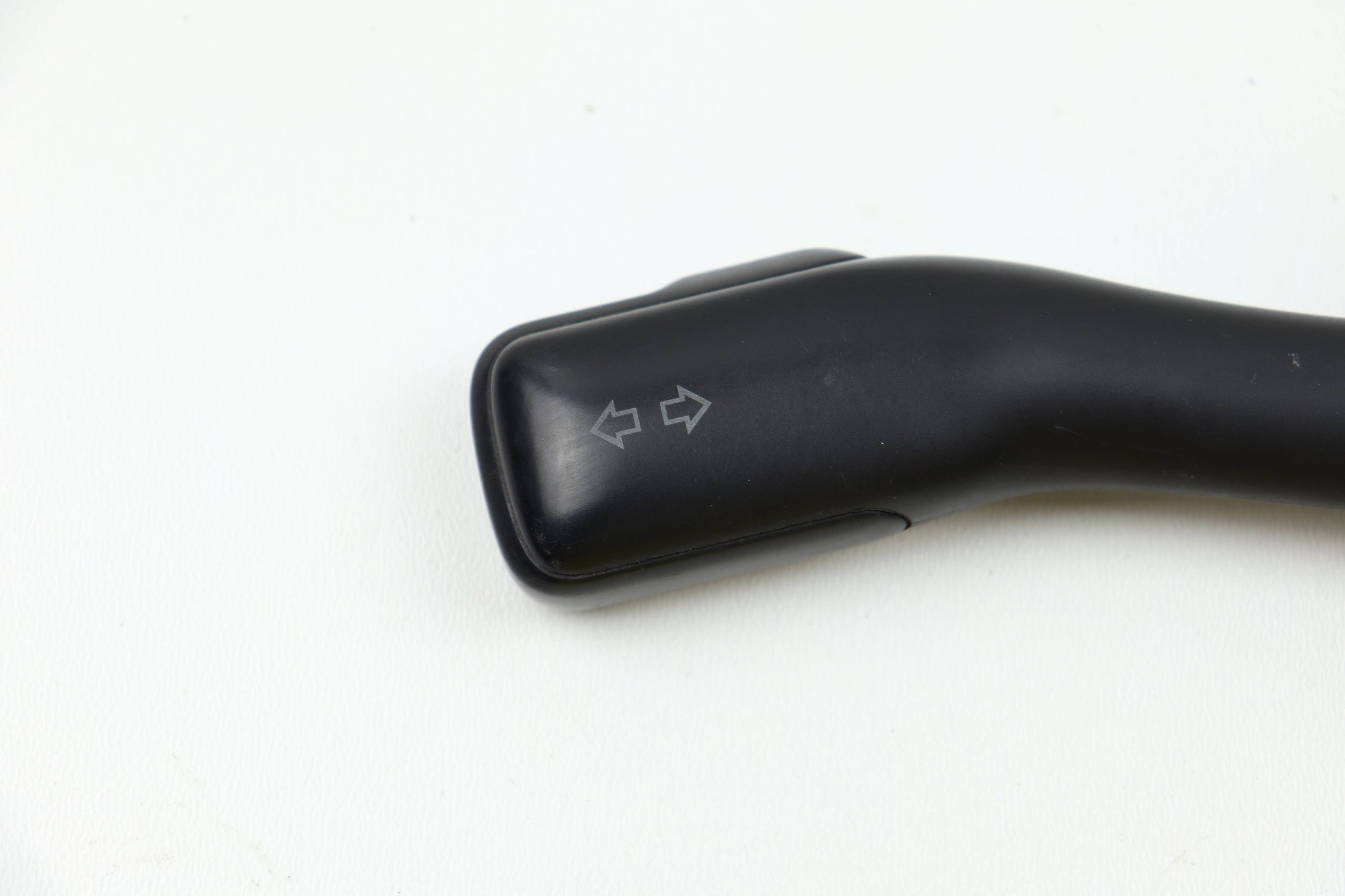 VW PASSAT B5 GOLF IV BORA Bouton Indicateurs de direction MANETKA 8L0953513G