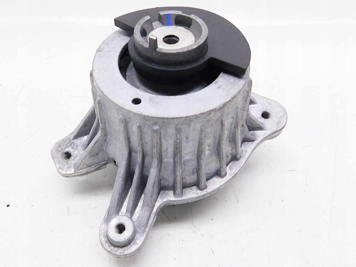A2132400500 - Подушка двигателя левая-Mercedes W213 W205 2.0 CDI