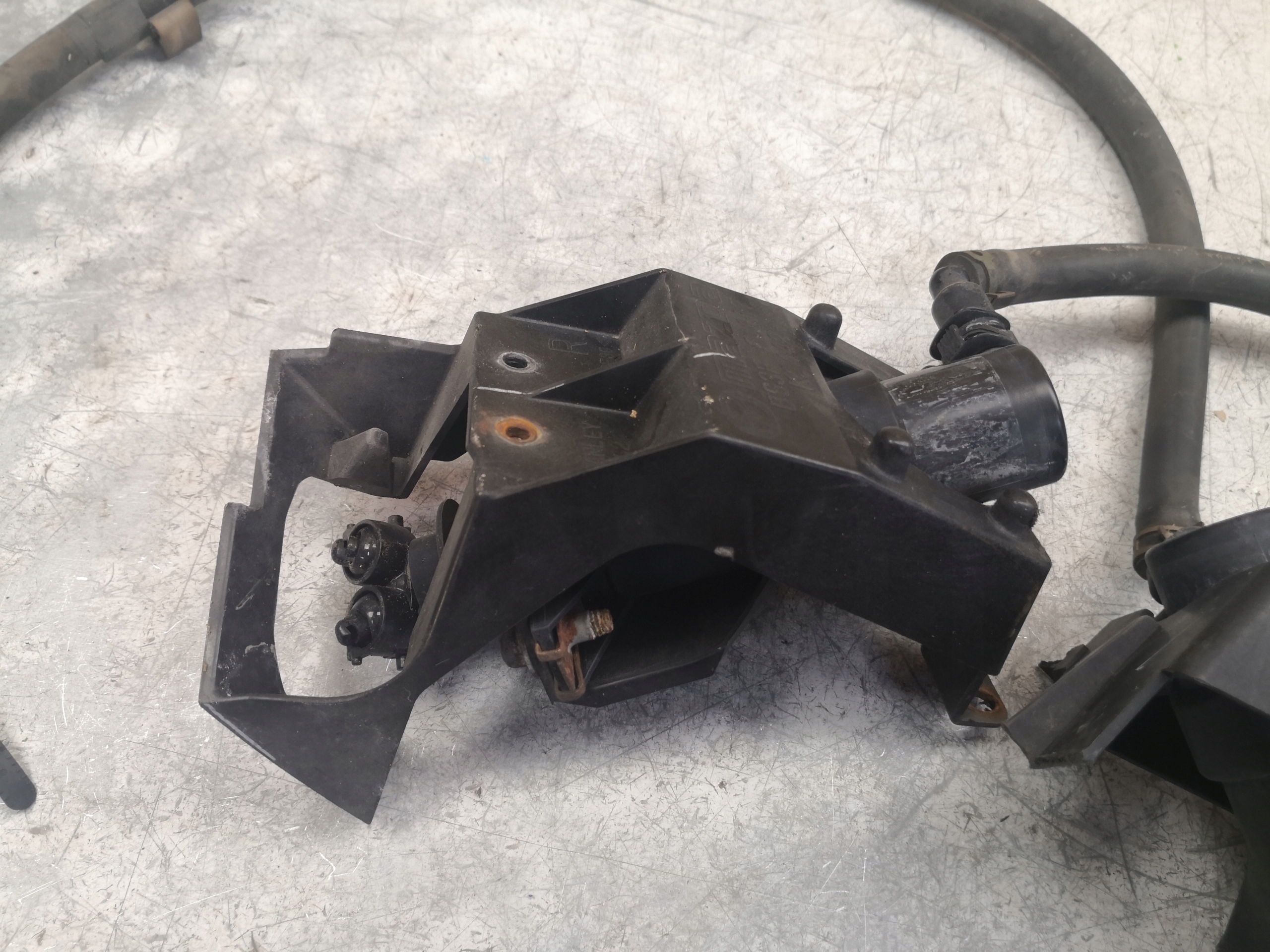 washers lights left right MAZDA 3 BK BS3F51067