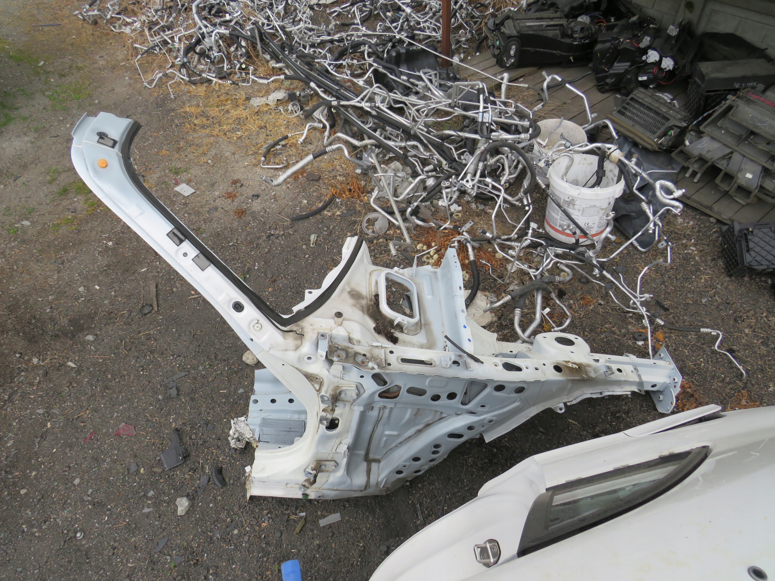 ПРАВА ПЕРЕДНЯ ЧЕТВЕРТИНА MAZDA Mx5 ND