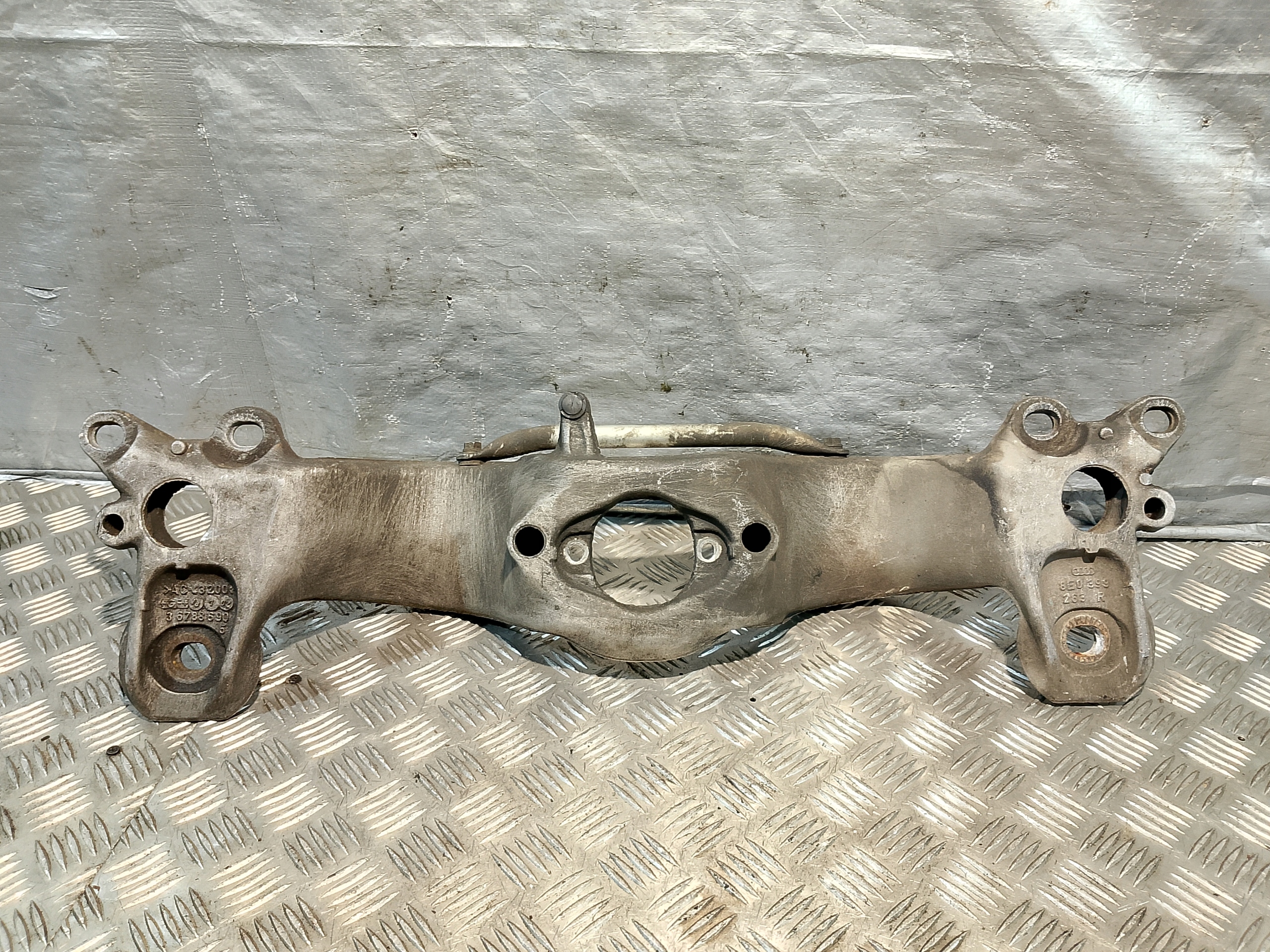 supporto Supporto cambio ingranaggi AUDI A4 B6 OE 8E0399263R