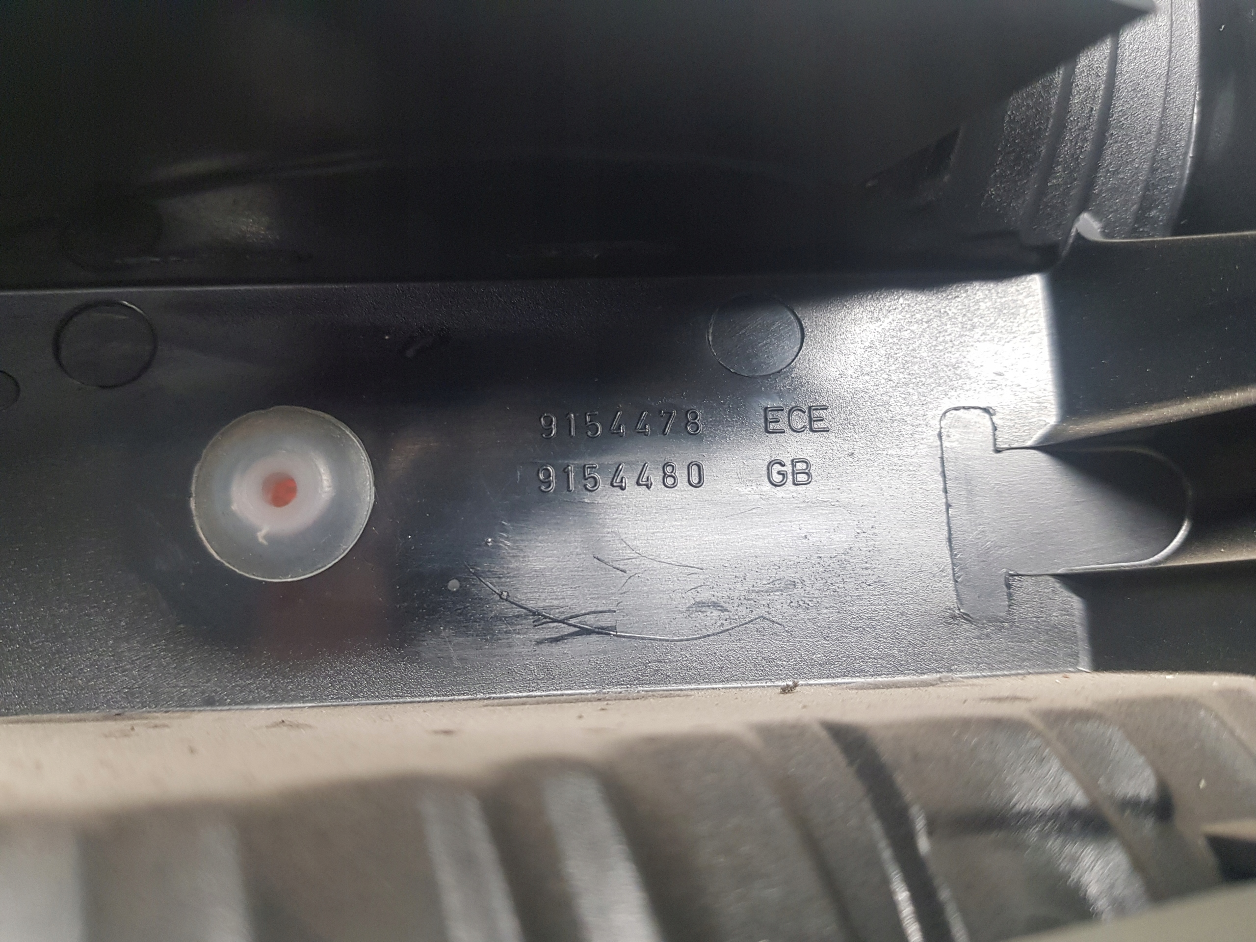 light left rear VOLVO S80