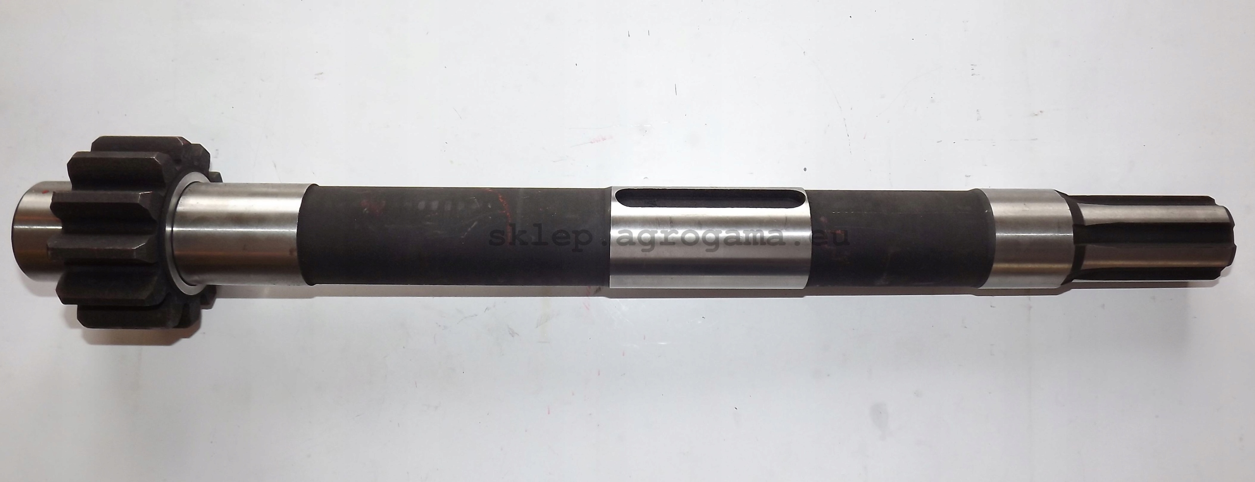 Półoś zwolnicy PRAWA Wladimirec T-25 739106 POLSKA