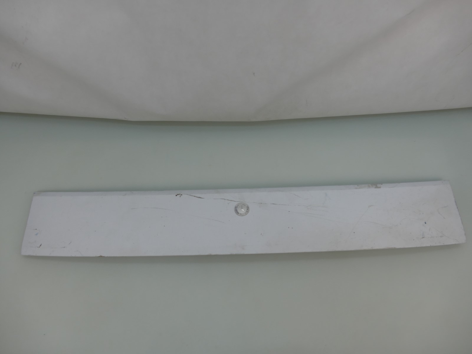 6317500402 - MERCEDES MB100 КАПОТ ДВИГАТЕЛЯ БЕЛЫЙ