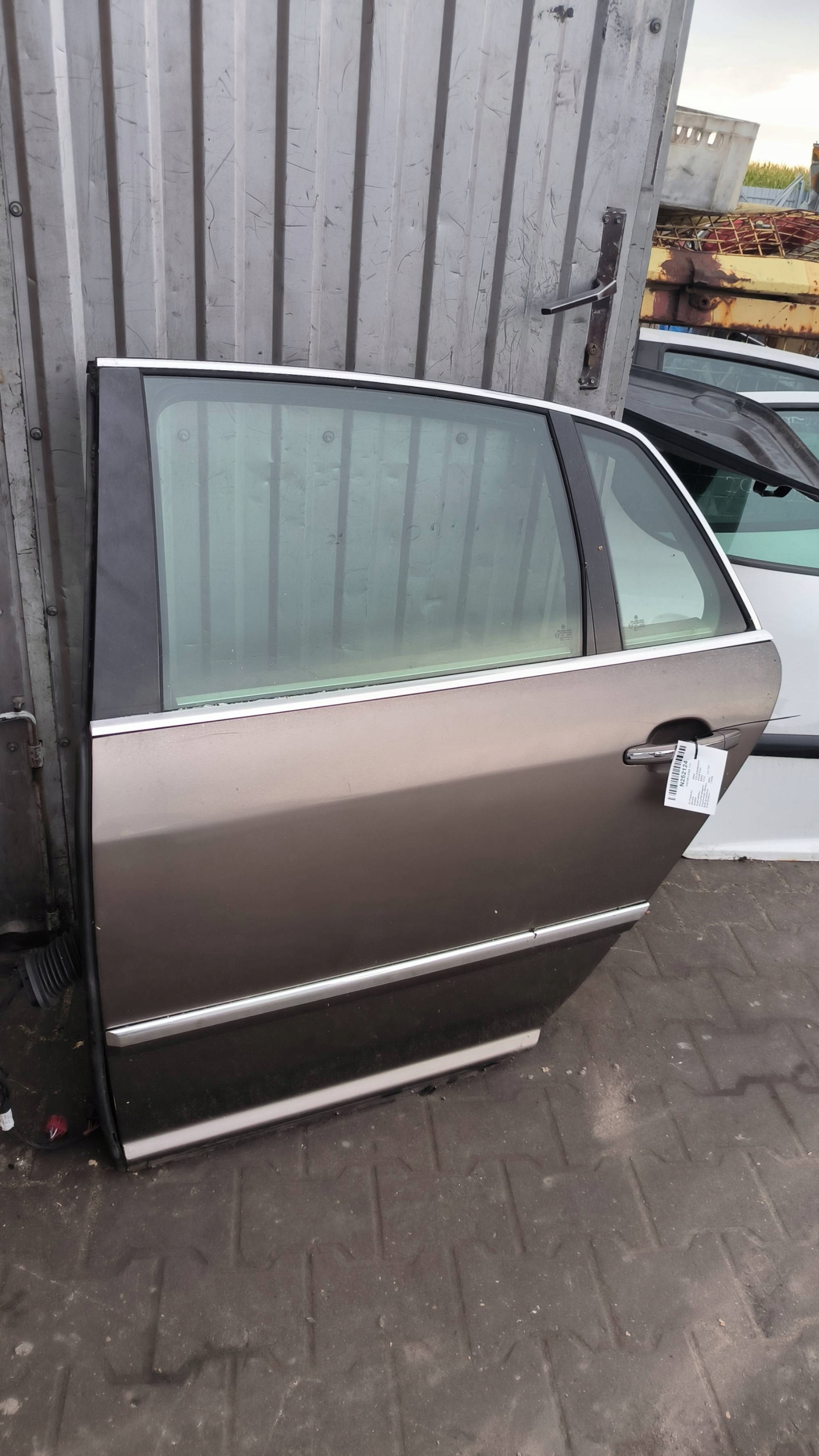 door left rear part LR7R VOLKSWAGEN PHAETON