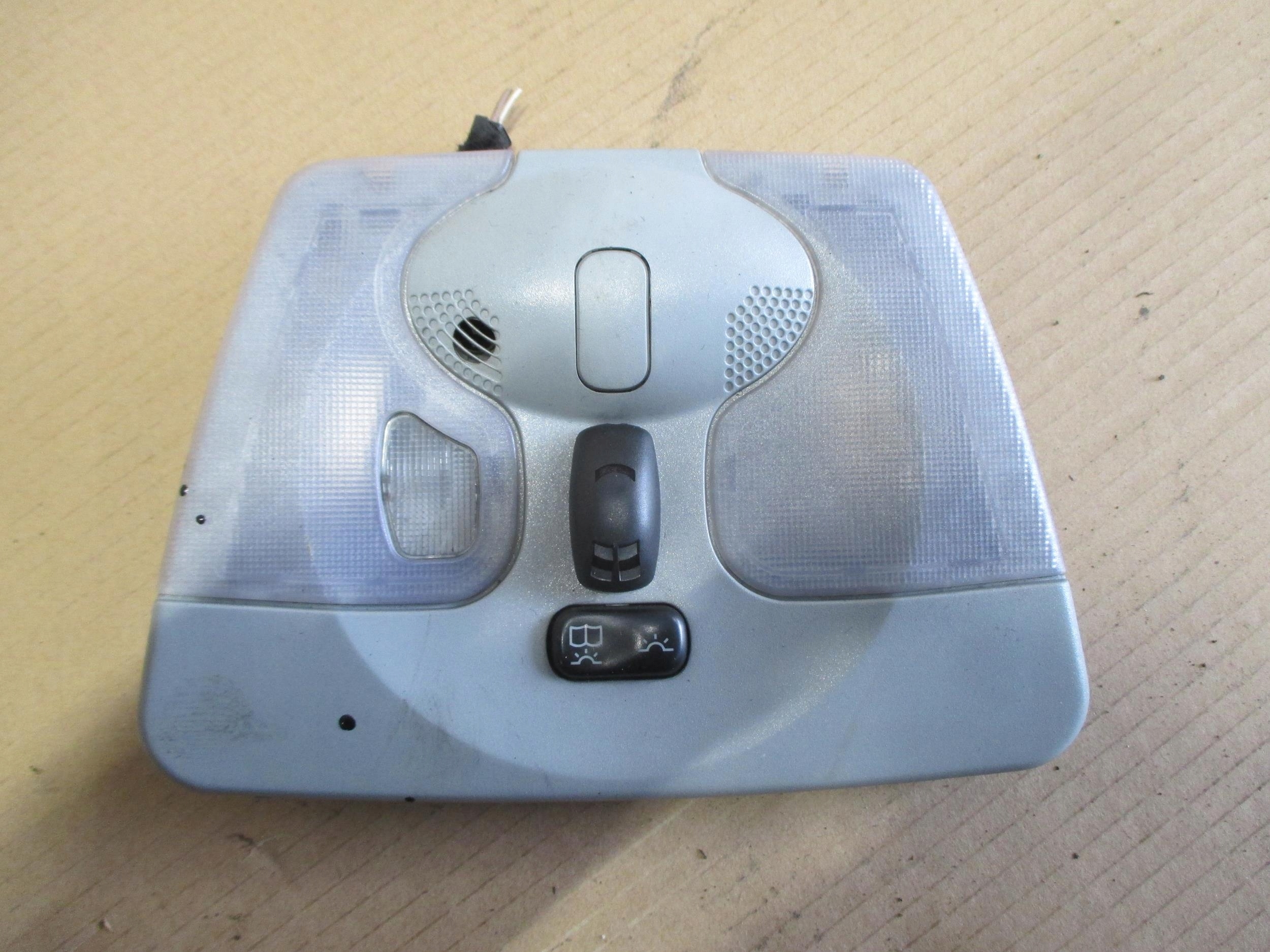 MERCEDES VANEO 01-05 LAMPKA Z DACHU