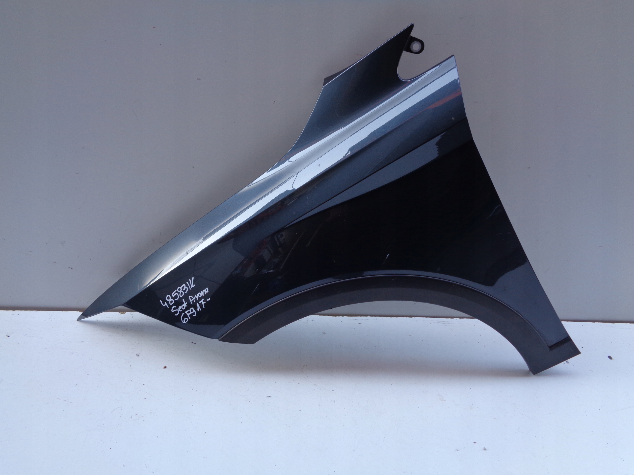 fender left front SEAT ARONA 6F9 17- NR 48583
