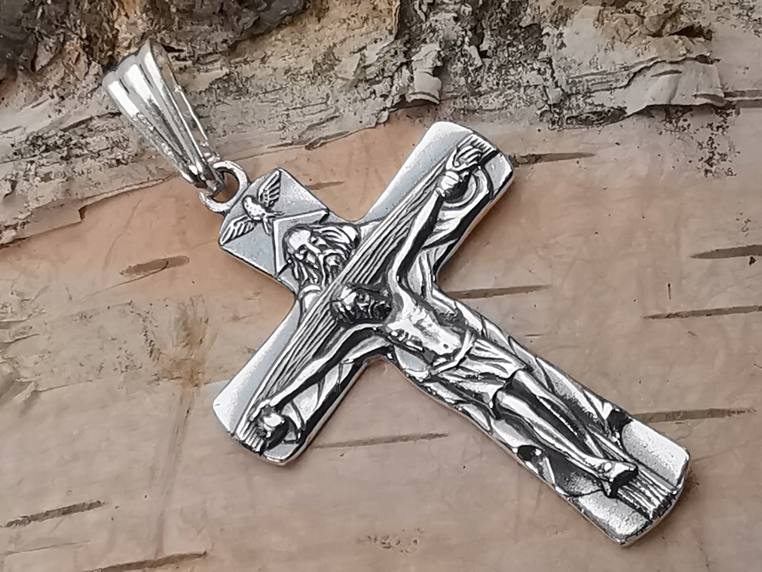 SREBRNY DUŻY KRZYŻYK z JEZUSEM 925 PIĘKNIE ZDOBIONY Materiał srebro