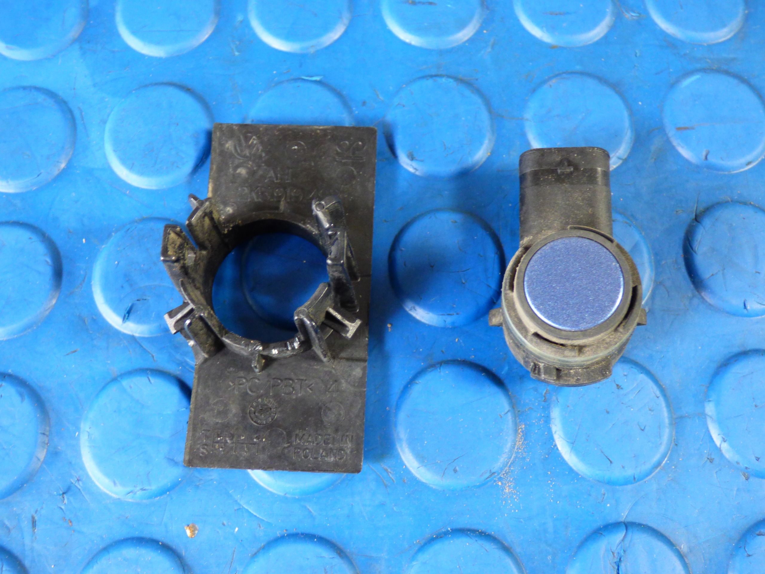 SENSOR HALTER PDC HECK LR5T VW CADDY III 2K5