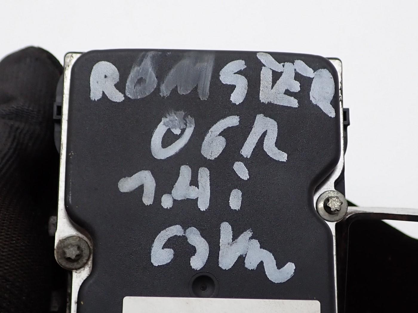 насос ABS 6R0907379D 6R0614417 SKODA ROOMSTER 06R
