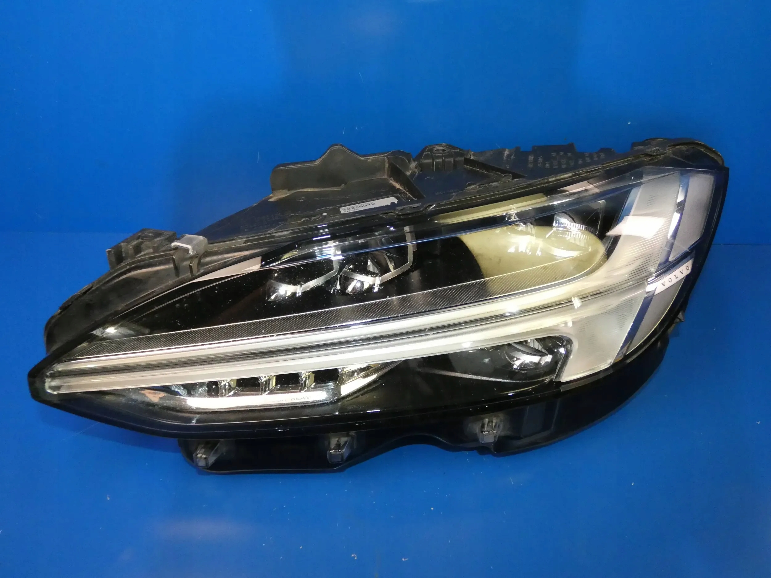 VOLVO V90 II S90 II light left front front - WERSJA ANGIELSKA