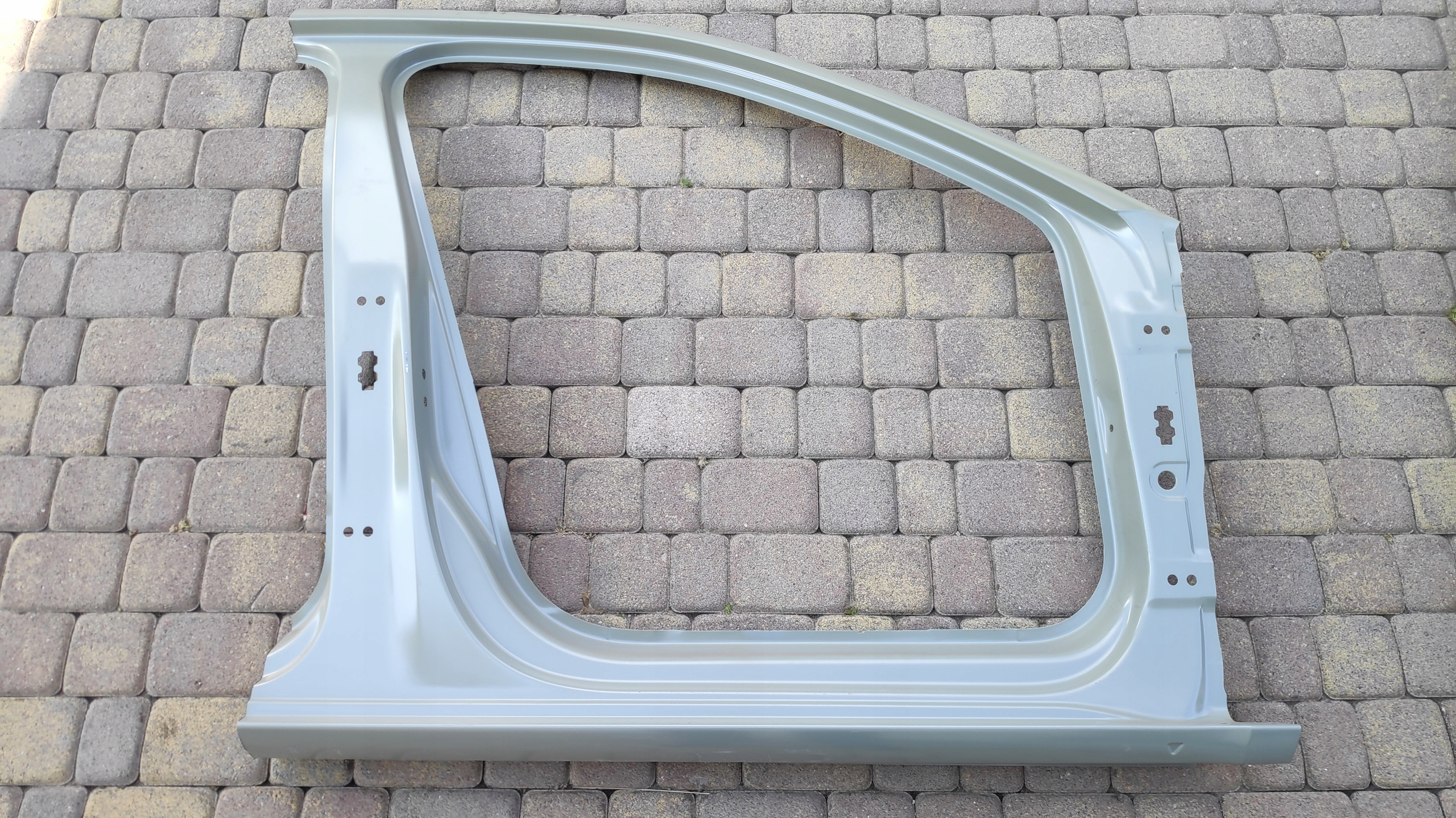 SKODA SUPERB 3 III РАМКА ПОРІГ СТОВП ПРАВА СТОРОНА