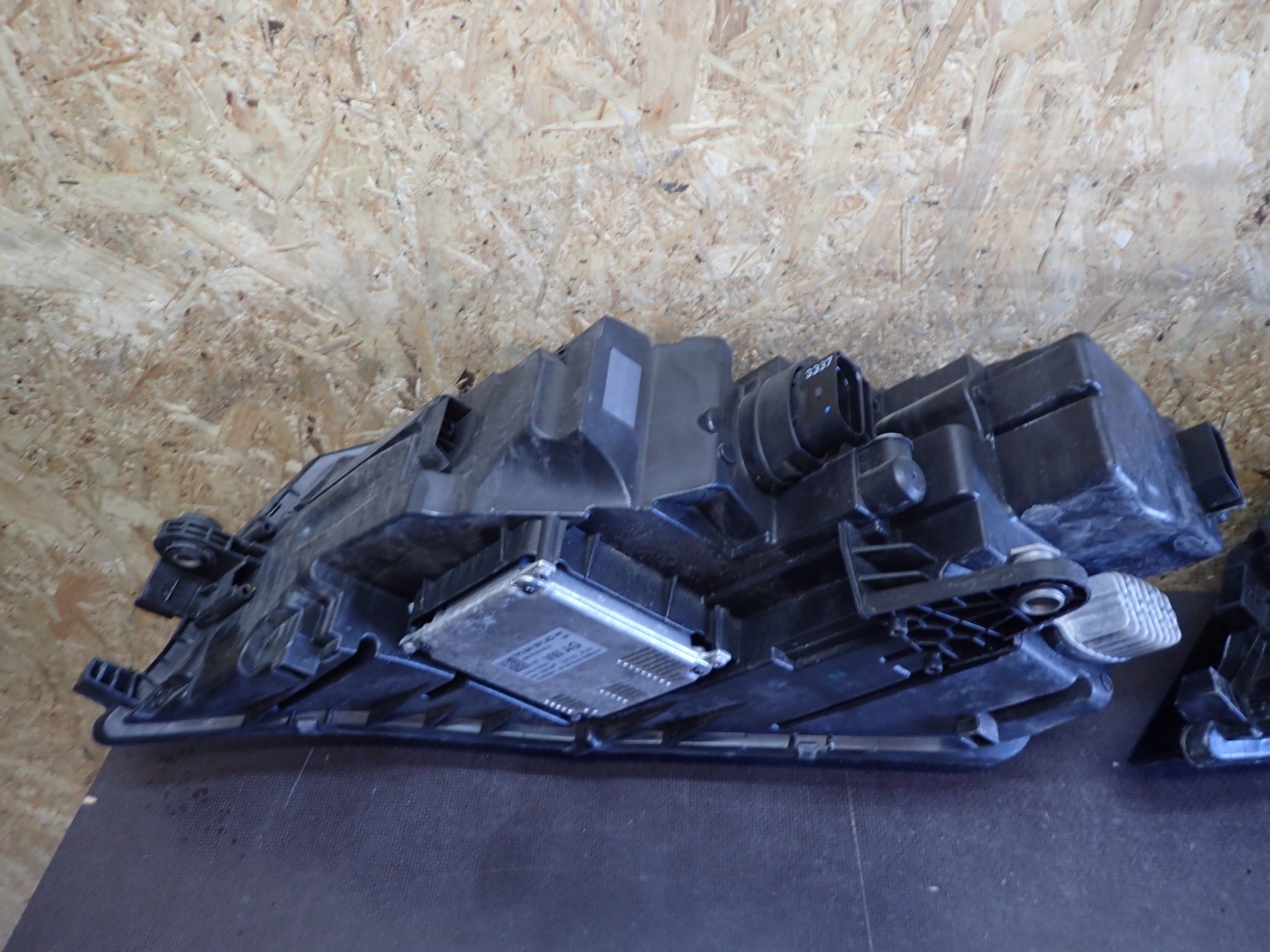 LIGHT FRONT RIGHT SKODA OCTAVIA III LIFT FULL LED