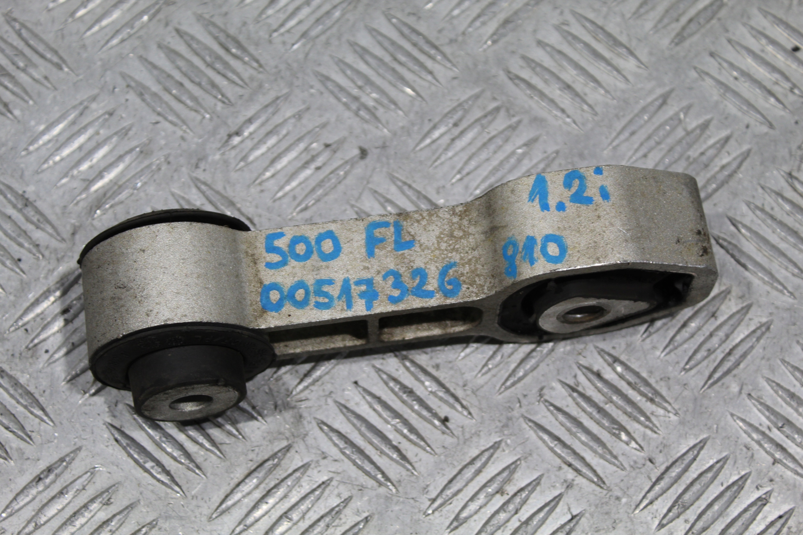 holder engine mount FIAT 500 LIFT