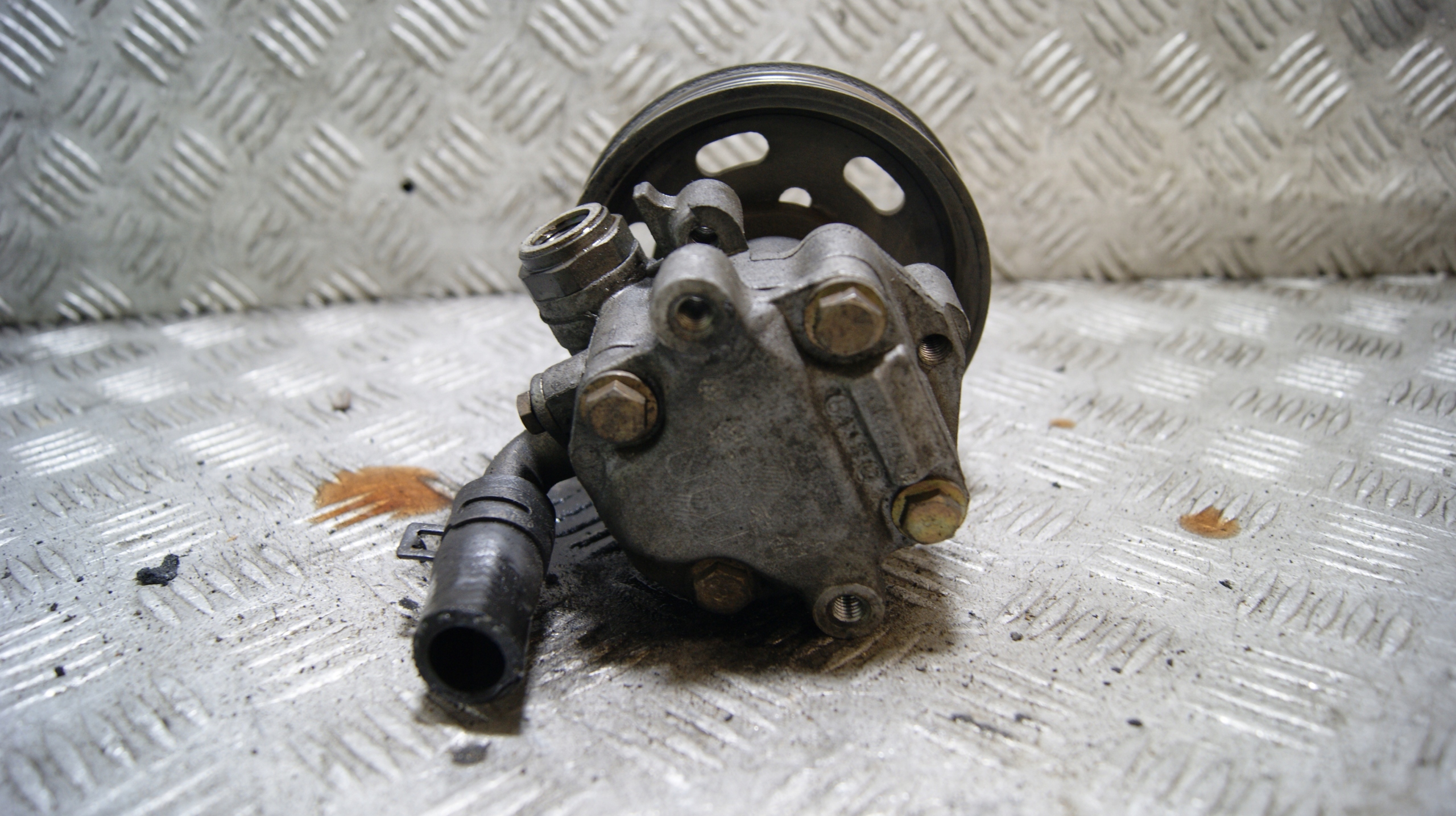 Pompa servosterzo VOLKSWAGEN GOLF 4 1J0422174A