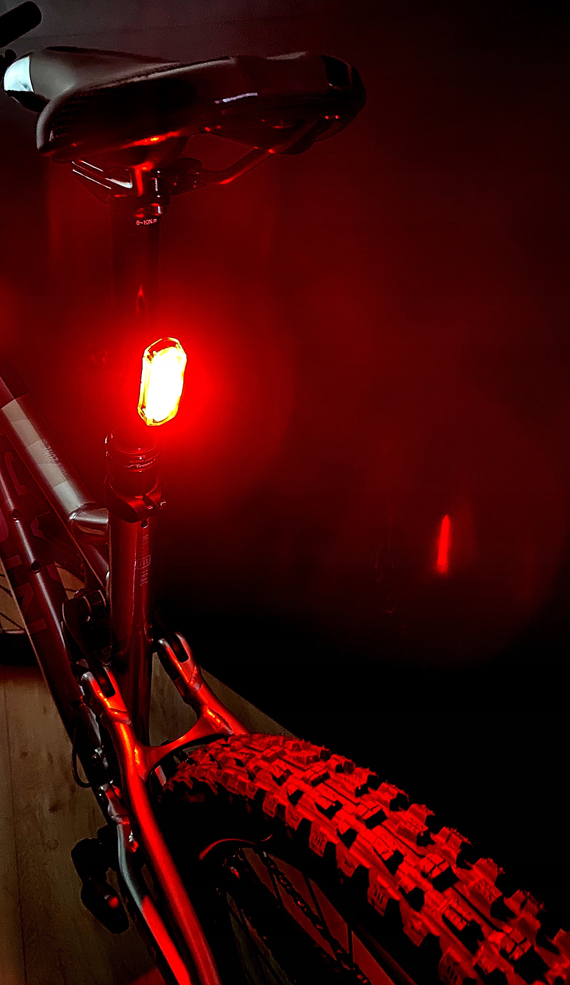 TYLNA LAMPKA ROWEROWA XLC LED ŁADOWANA USB KABEL MOCNA Kod producenta 2500235026