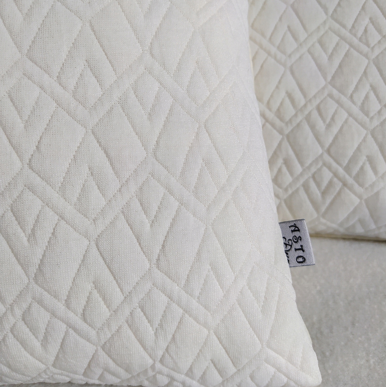 POSZEWKA dekoracyjna Modern classic 50x70 ASTO deco Marka inna