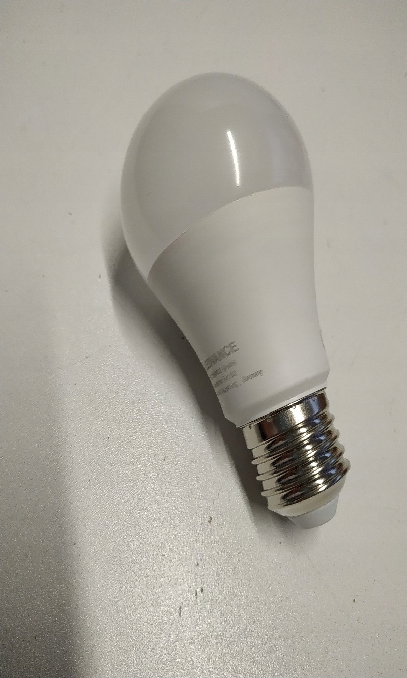 ŻARÓWKA INTELIGENTNA LEDVANCE LED Z GWINTEM E27 Moc 5 W