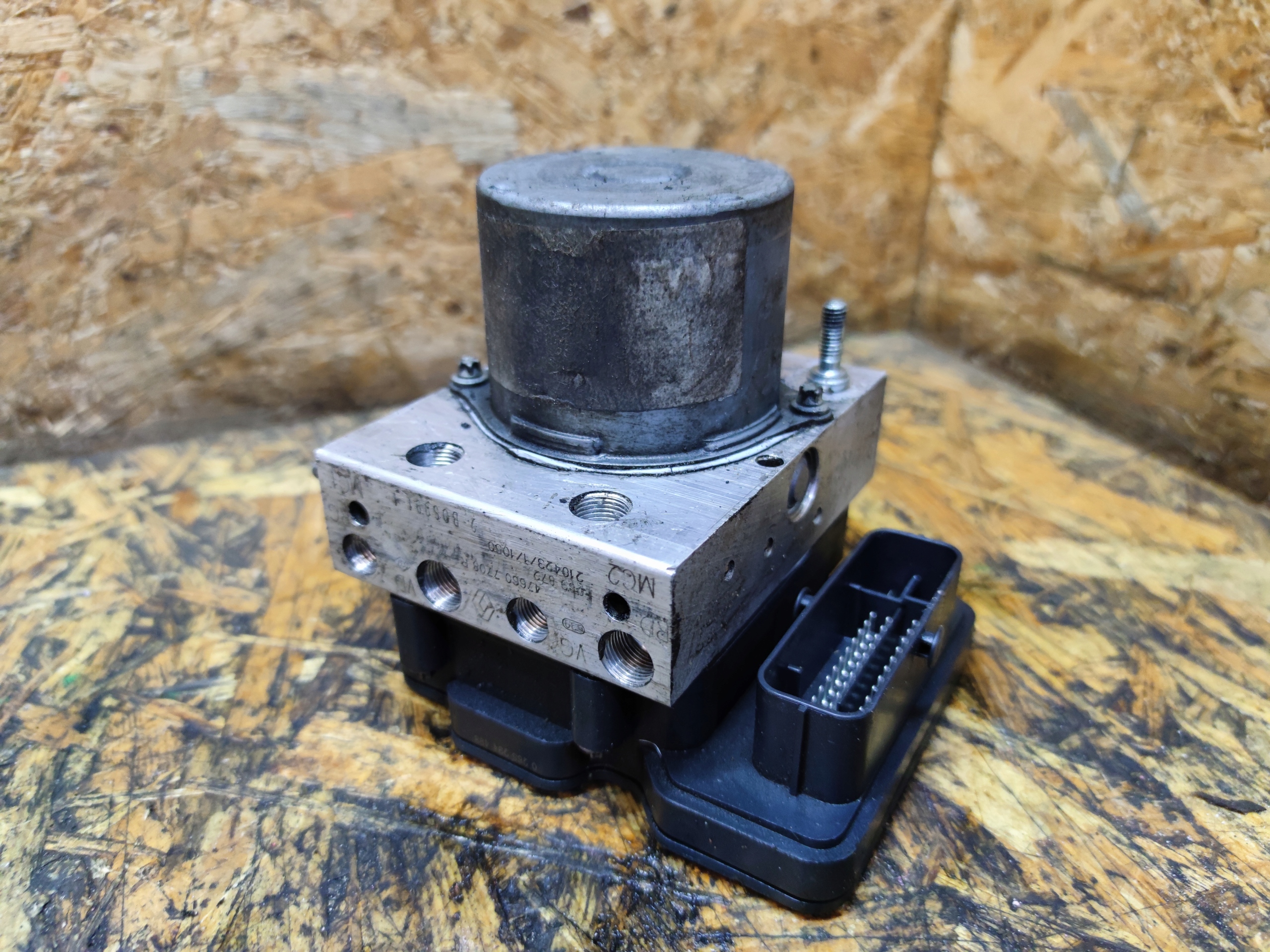 476607708r - RENAULT MASTER III IV OPEL MOVANO НАСОС ABS