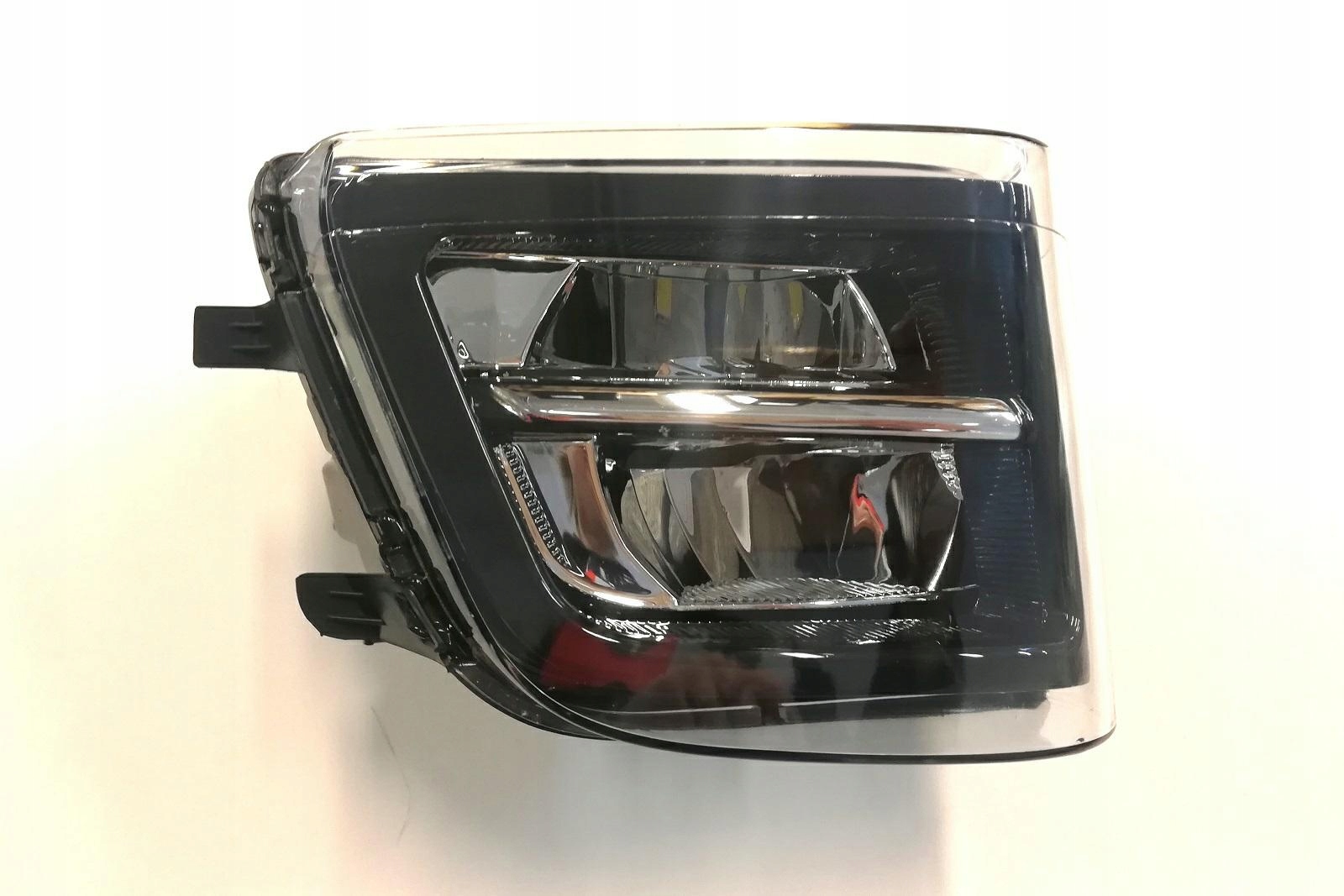 Bmw 7 F01/F02 2011- Halogenová Led Mlhová Lampa Pravá 7560100003