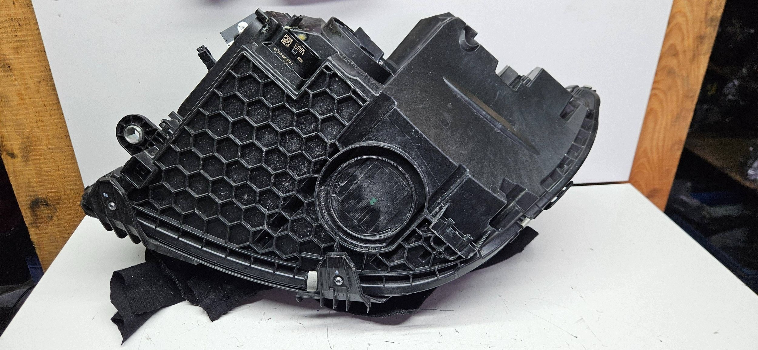 Mercedes C klasa 206 W206 Reflektor light right front front 2069066204