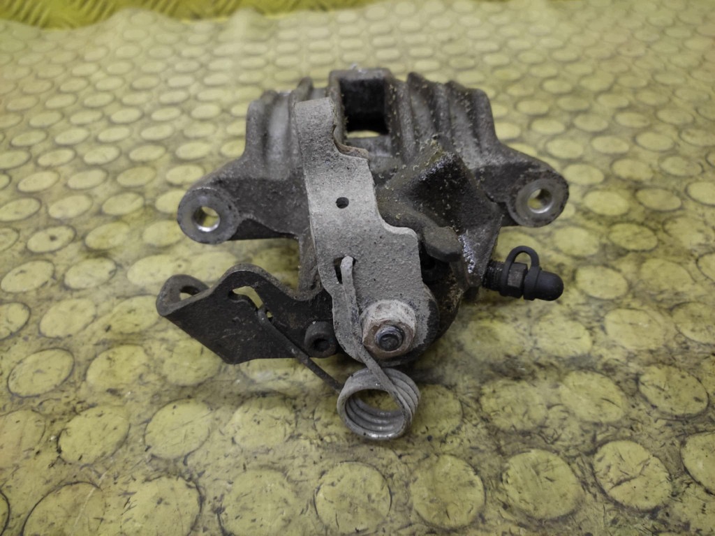 SEAT LEON and caliper brake left rear part
