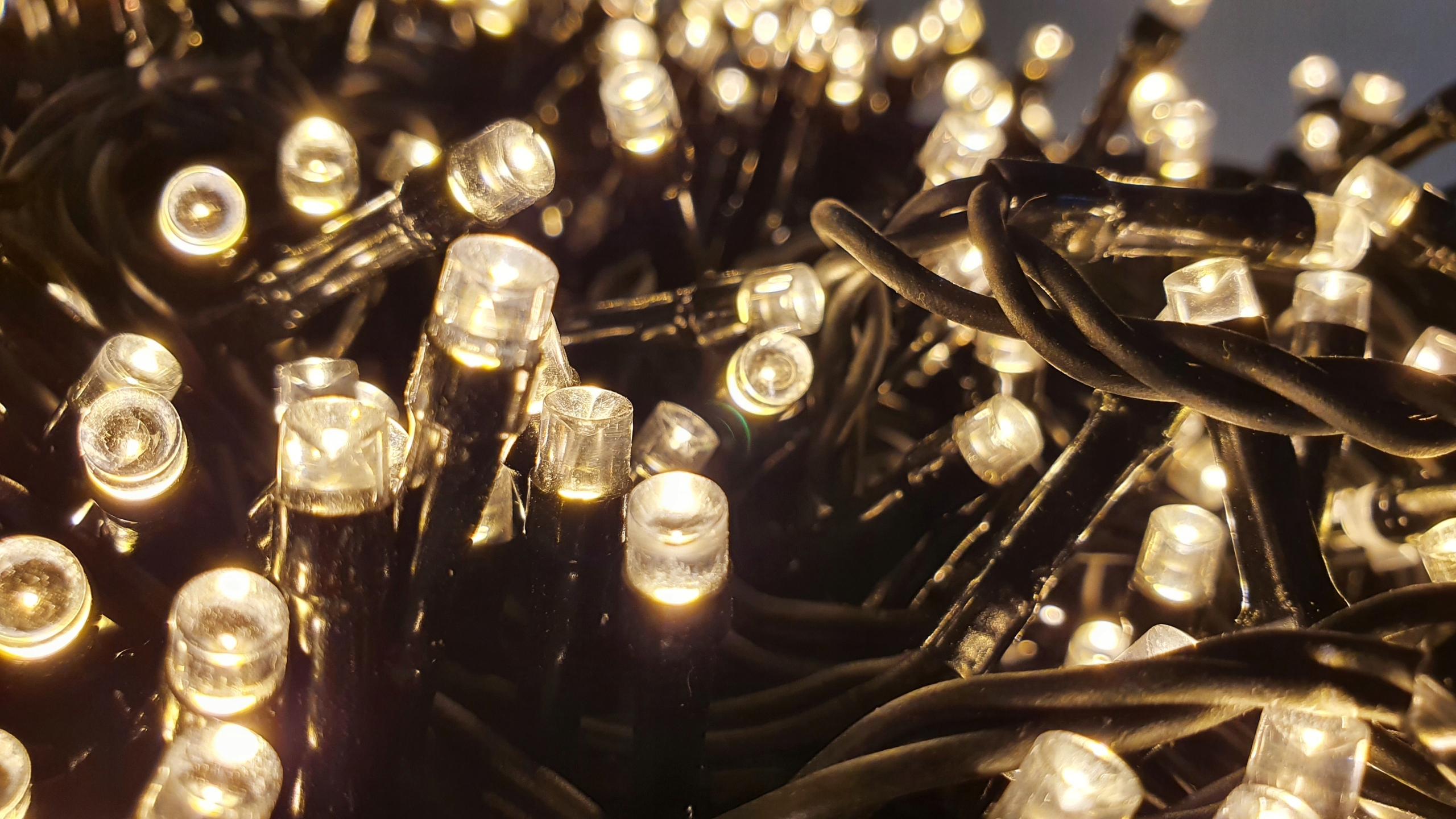 LAMPKI CHOINKOWE 200 LED BIAŁE ZEWNĘTRZNE WEWNĘTRZNE ŚWIATEŁKA ŚWIĄTECZNE Marka Cortina