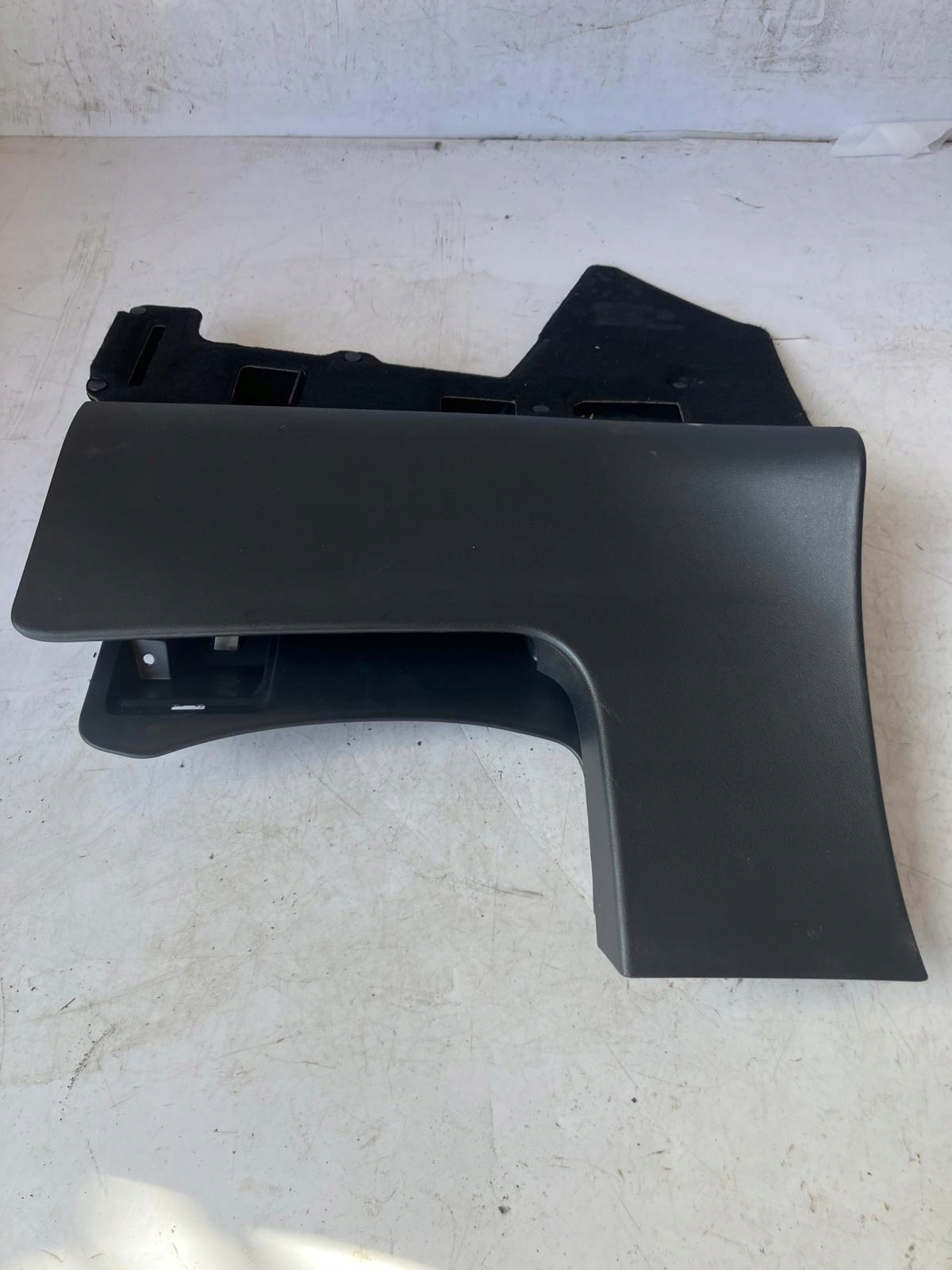 cover consoles below steering wheel, left C4 PICASSO II