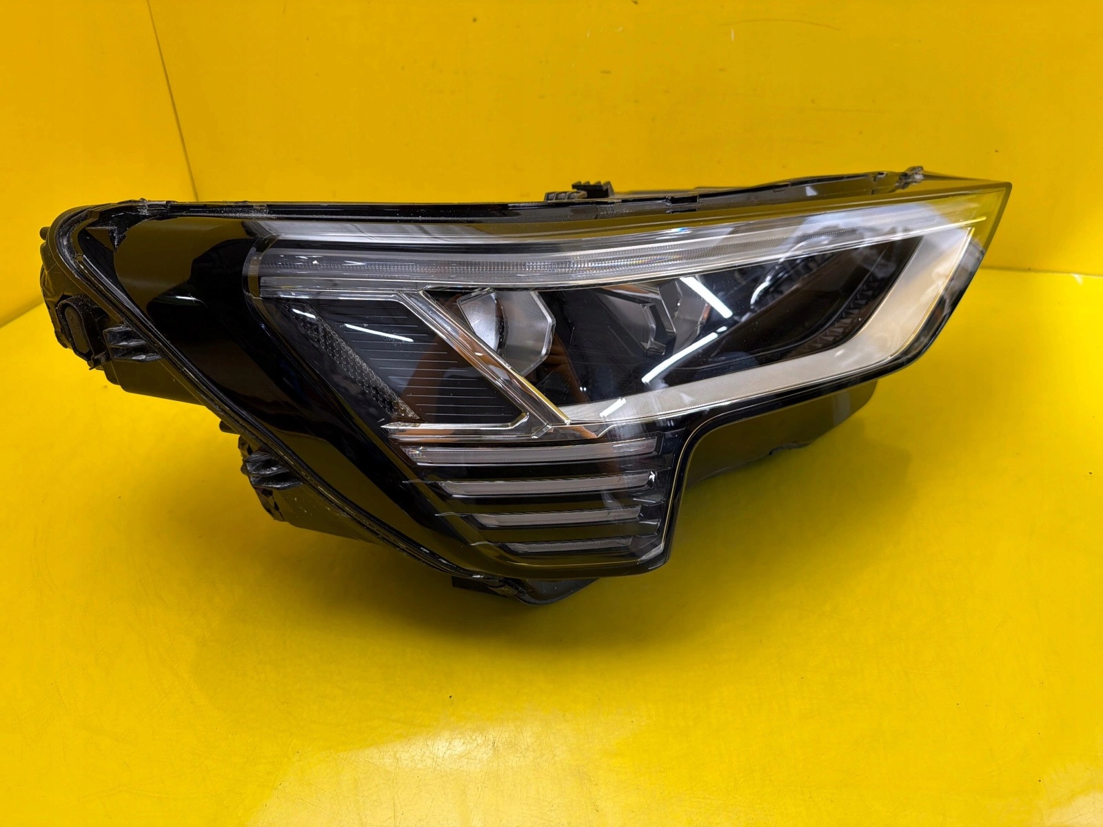 light right front Audi E-Tron Q8 4KE Full Led 2018- 4KE941040D