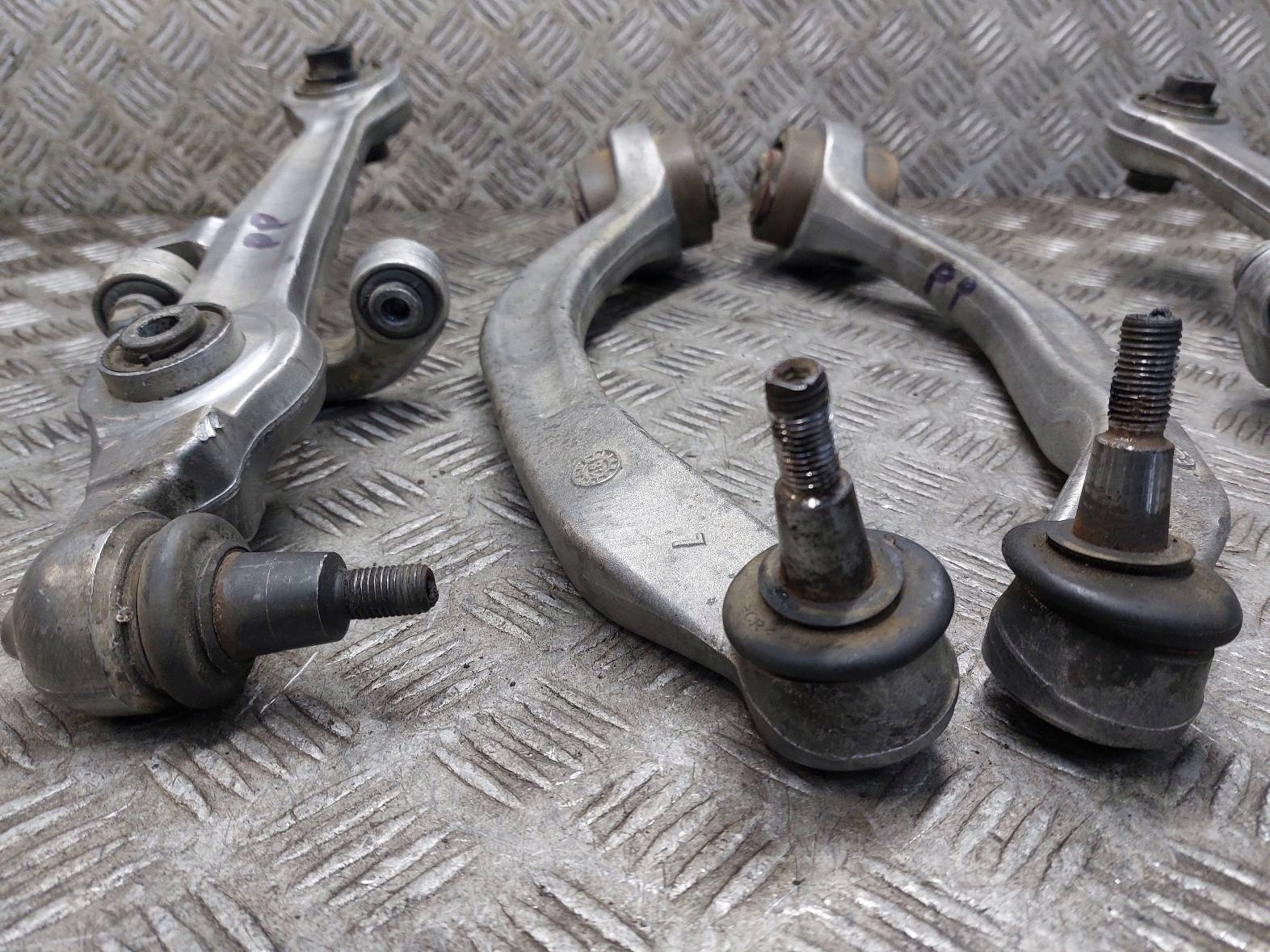 Bras Avant KOMPLET AUDI A4 B5 FL