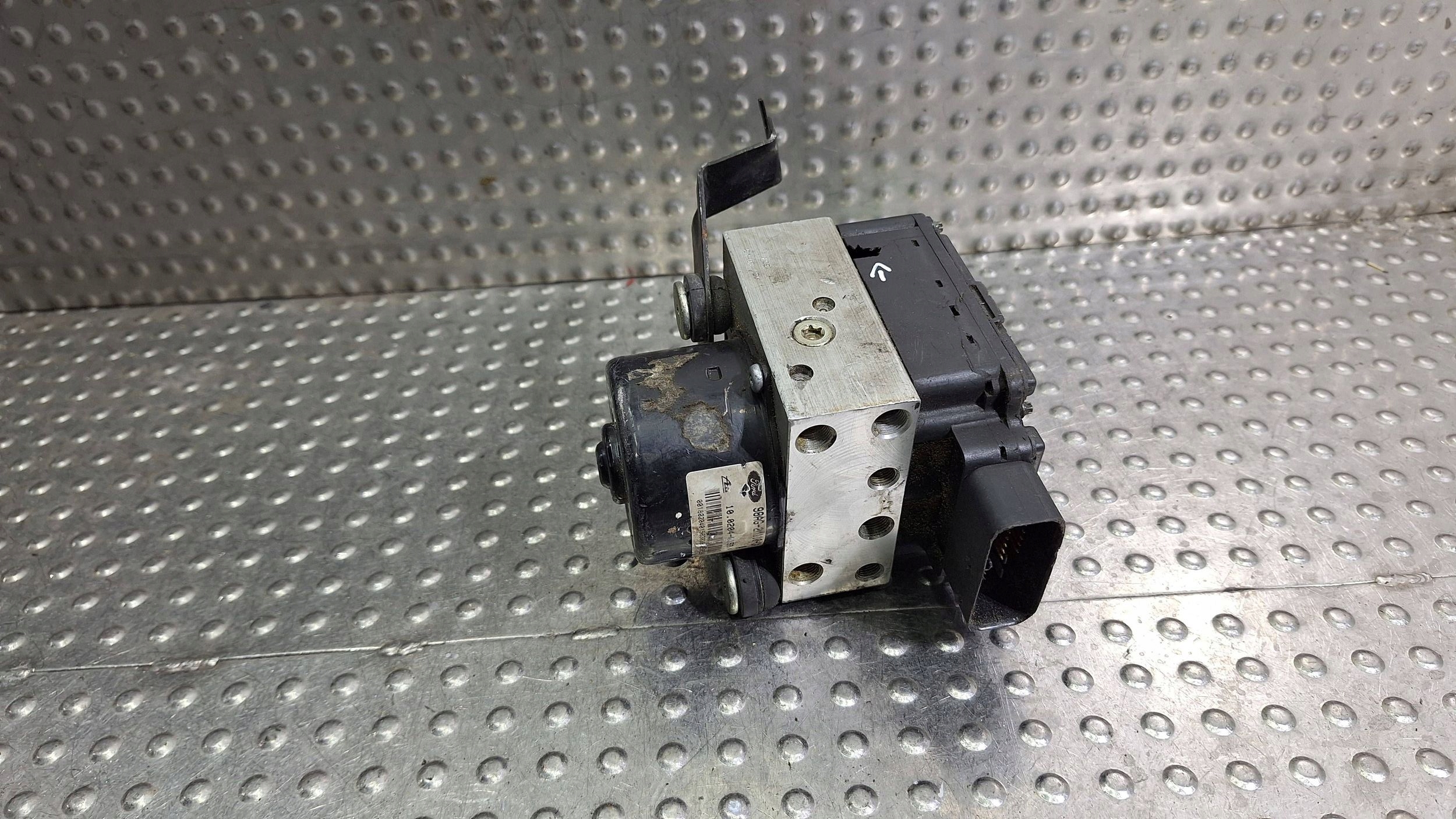 pump control unit ABS 10.0948-0105.3 98AG-2C285-CA FORD FOCUS MK1