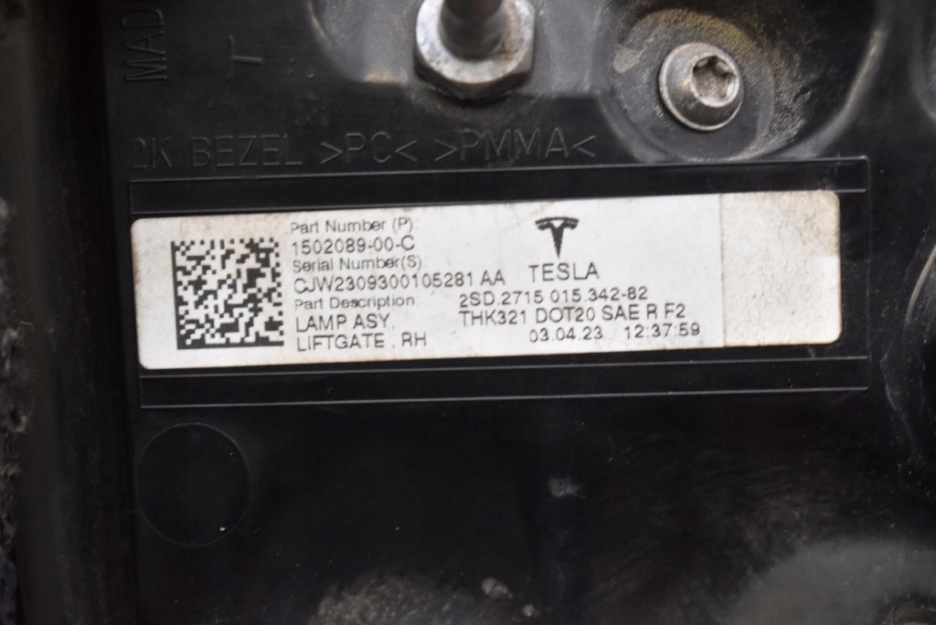 light right rear part rear 1502089-00-C TESLA MODEL Y 20