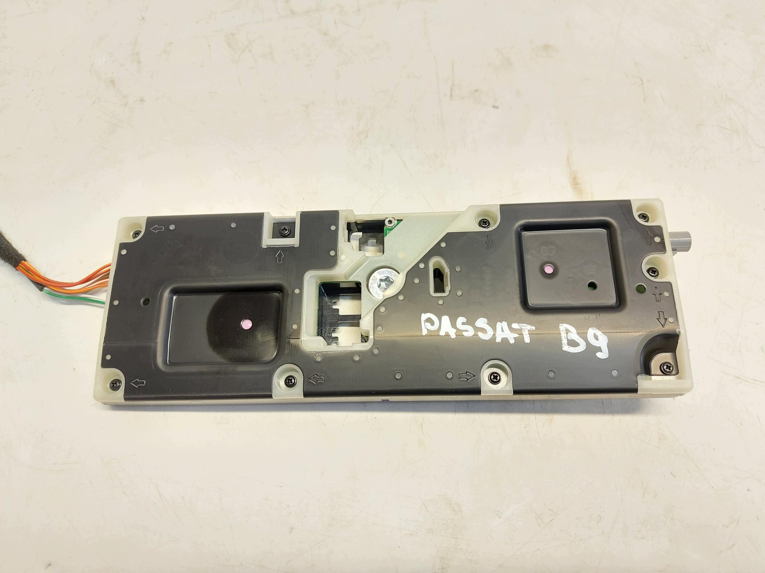 VW Passat R B9 3J0 control unit module amplifier radia anteny 5qs035741a