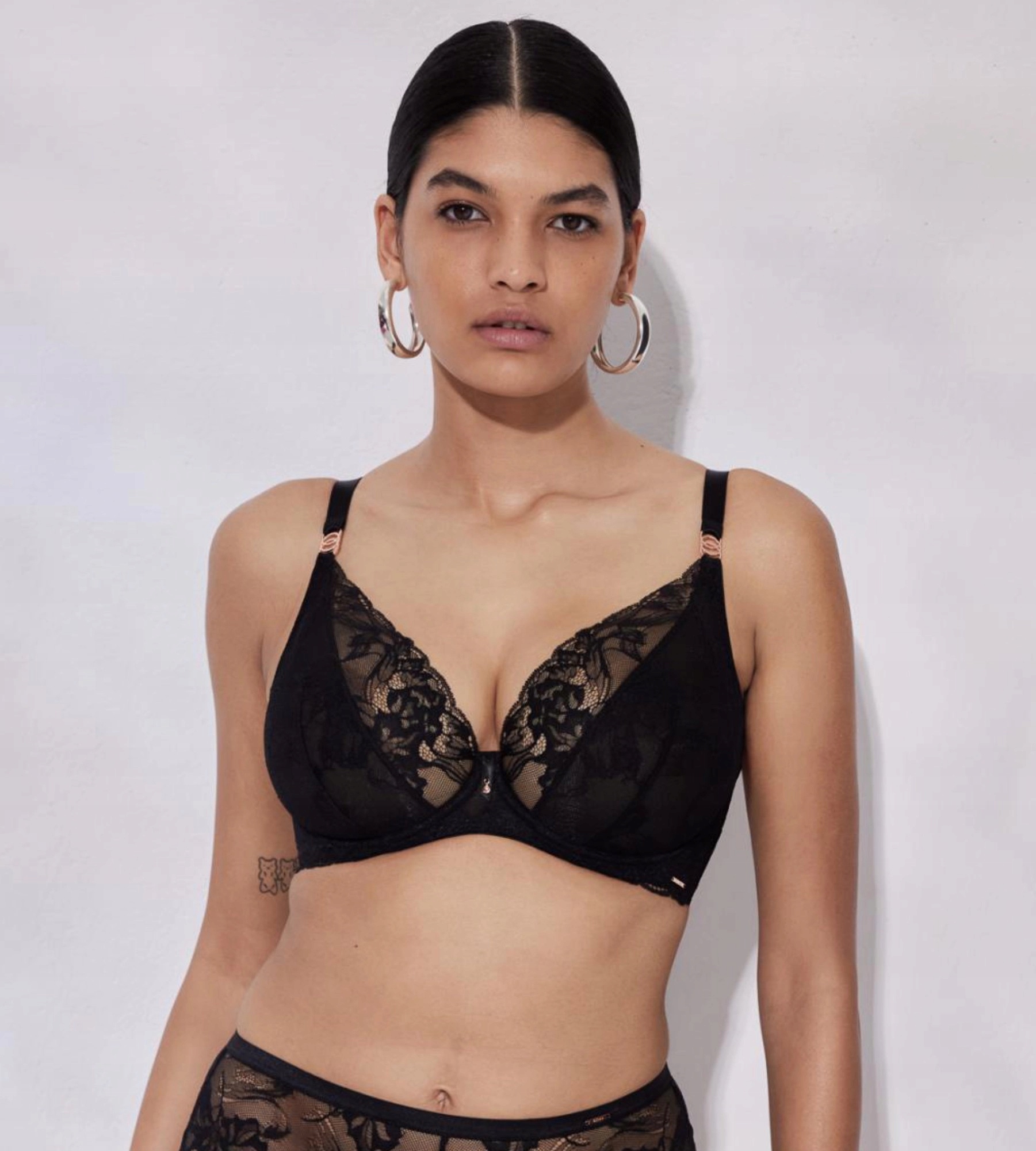 Alles Měkká podprsenka s kosticemi Sublime Černá 70D