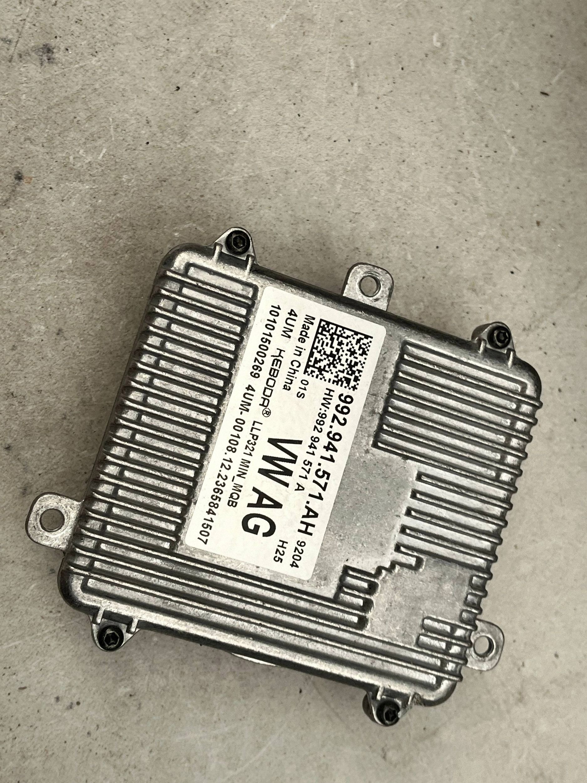 control unit LED REFLEKTORA VOLKSWAGEN CADDY 992941571AH @M