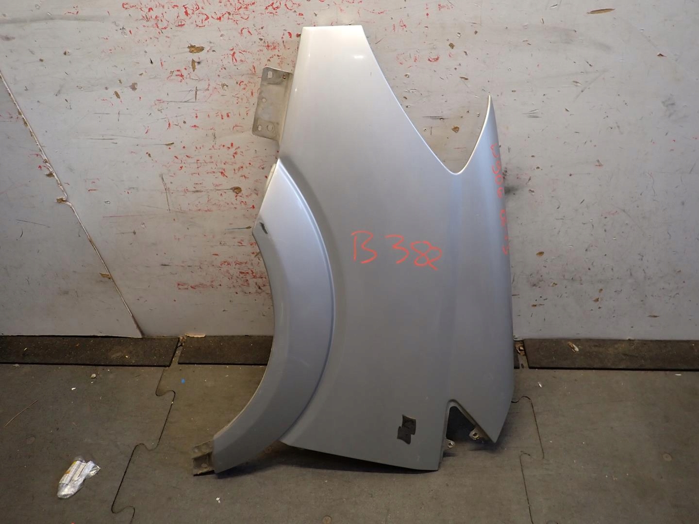 fender front front left MERCEDES SPRINTER W906 2006-2013