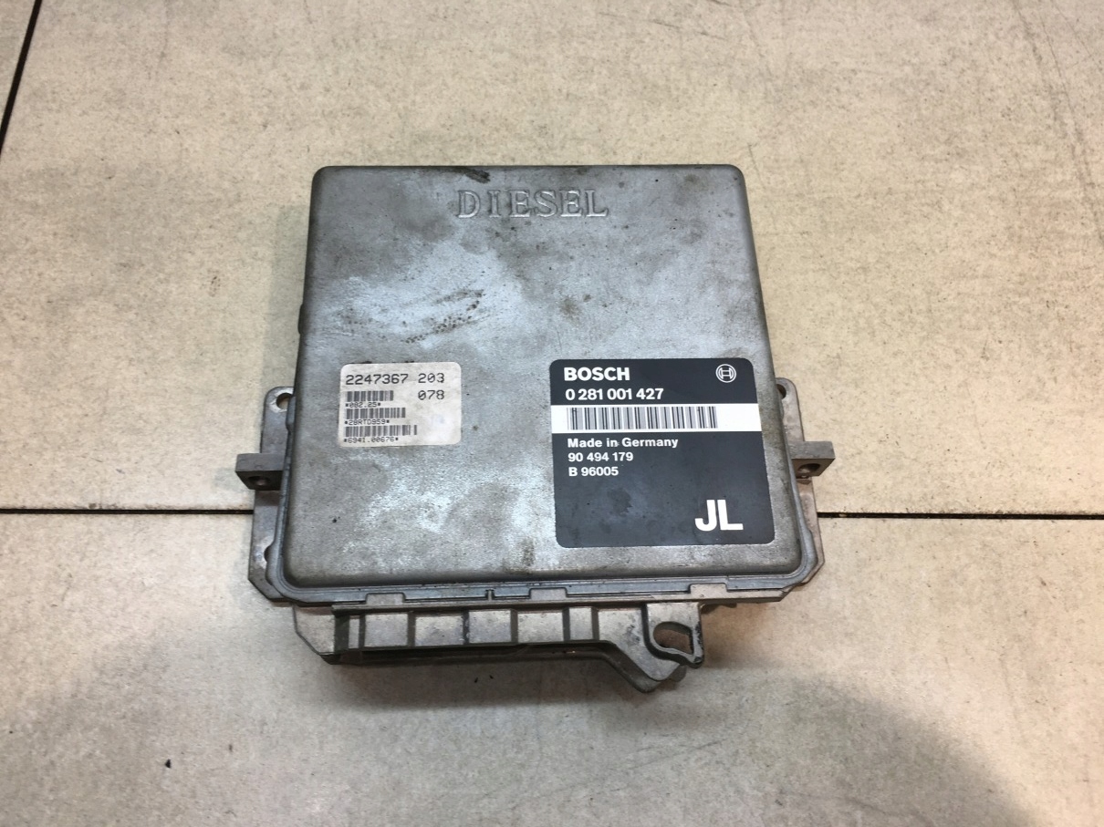 control unit of the engine OMEGA B 2.5 TD 0281001427 90494179