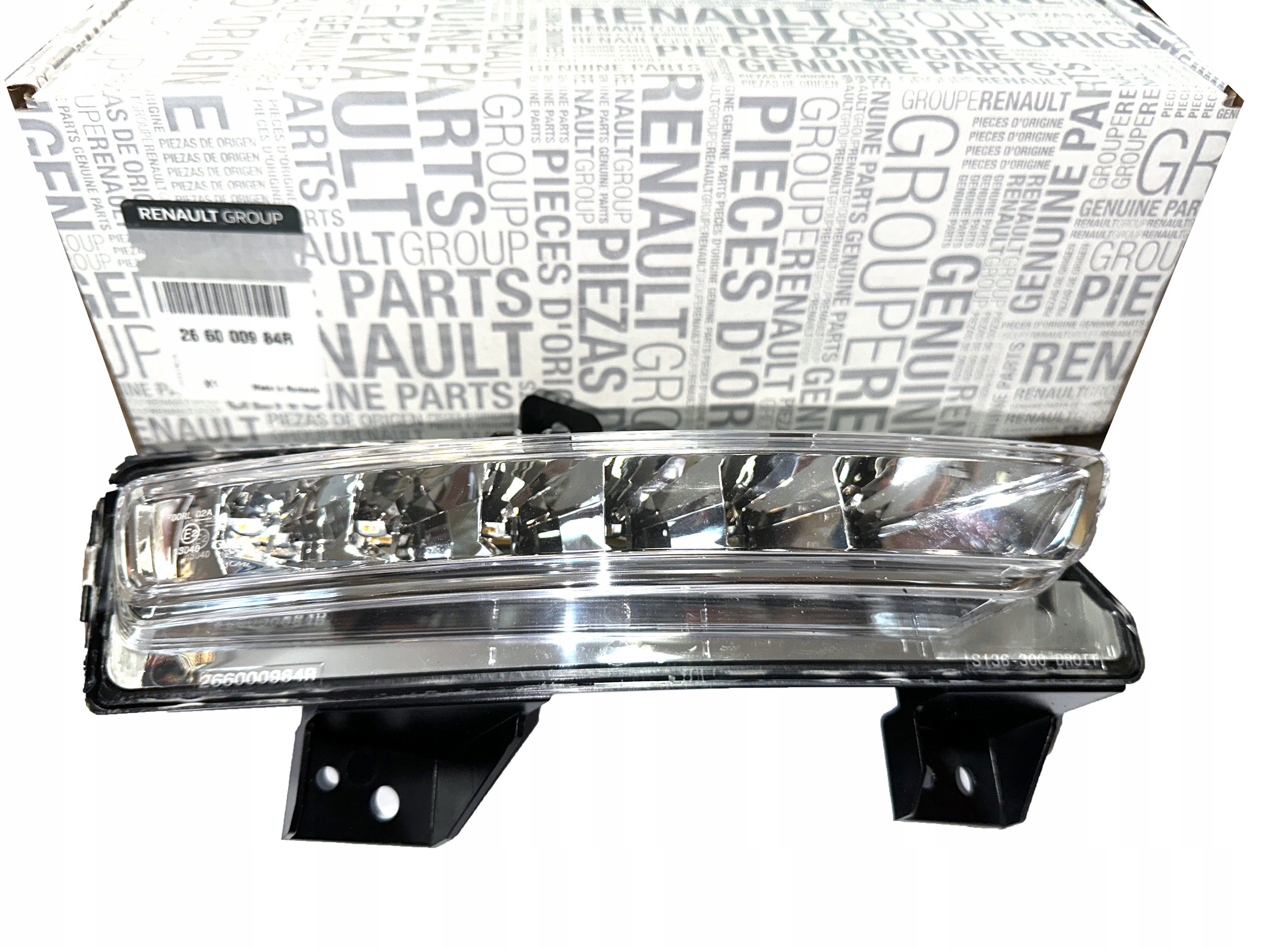 266000984R - СВЕТОДИОДНЫЙ ДНЕВНОЙ СВЕТ RENAULT MEGANE III ПРАВЫЙ OE