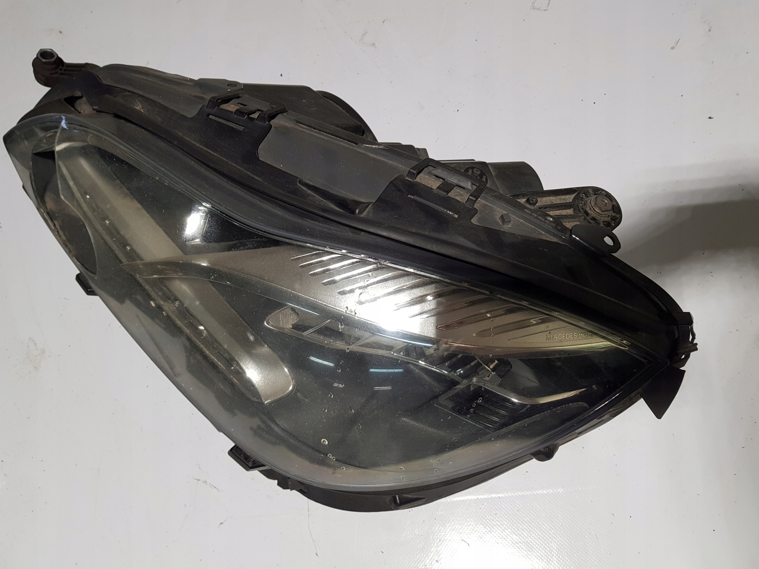 light LED left front MERCEDES W212 LIFT