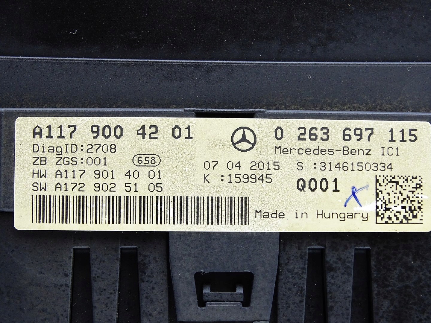 dials dials PREDKOSCIOMIERZ MERCEDES CLA W117 1.6 CGI A1179004201